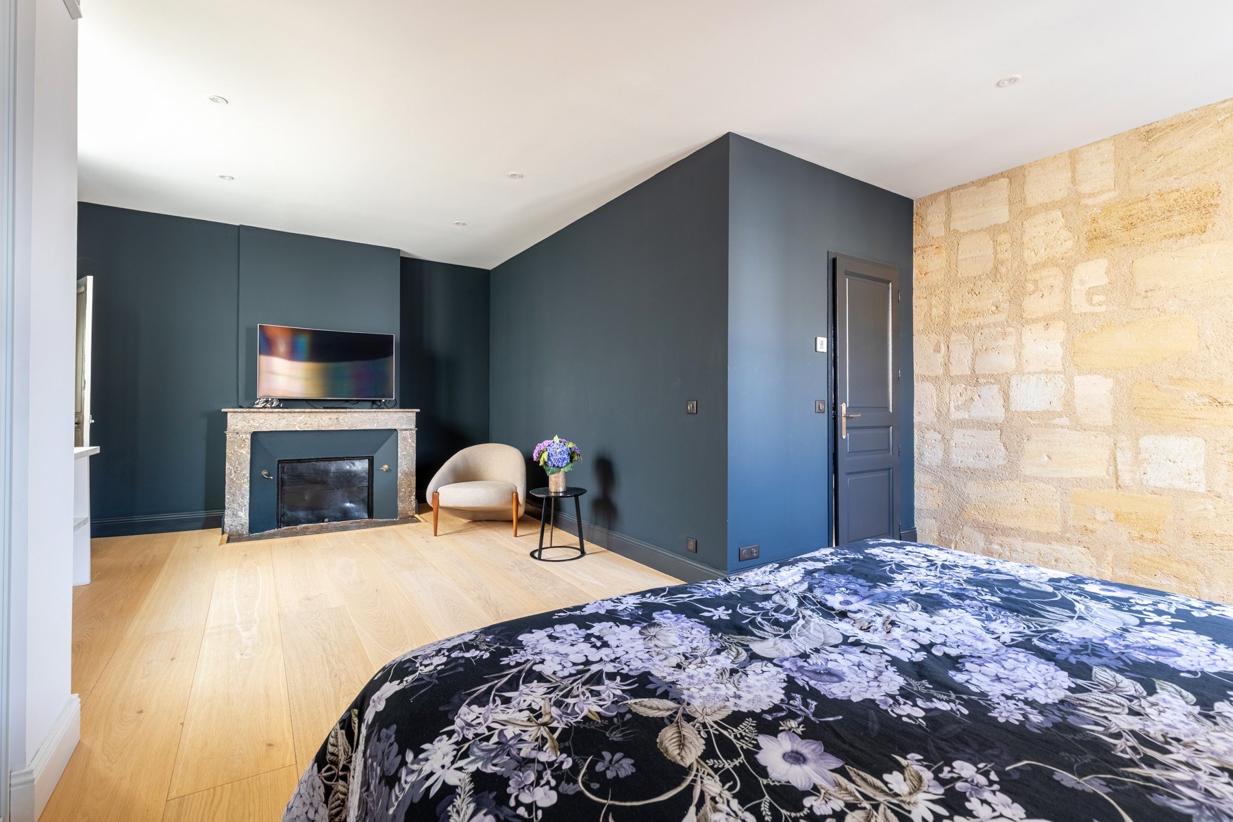  BORDEAUX - HEART OF CHARTRONS - EXCEPTIONAL APARTMENT 285M² - GARDEN / TERRACE … - 物件實景