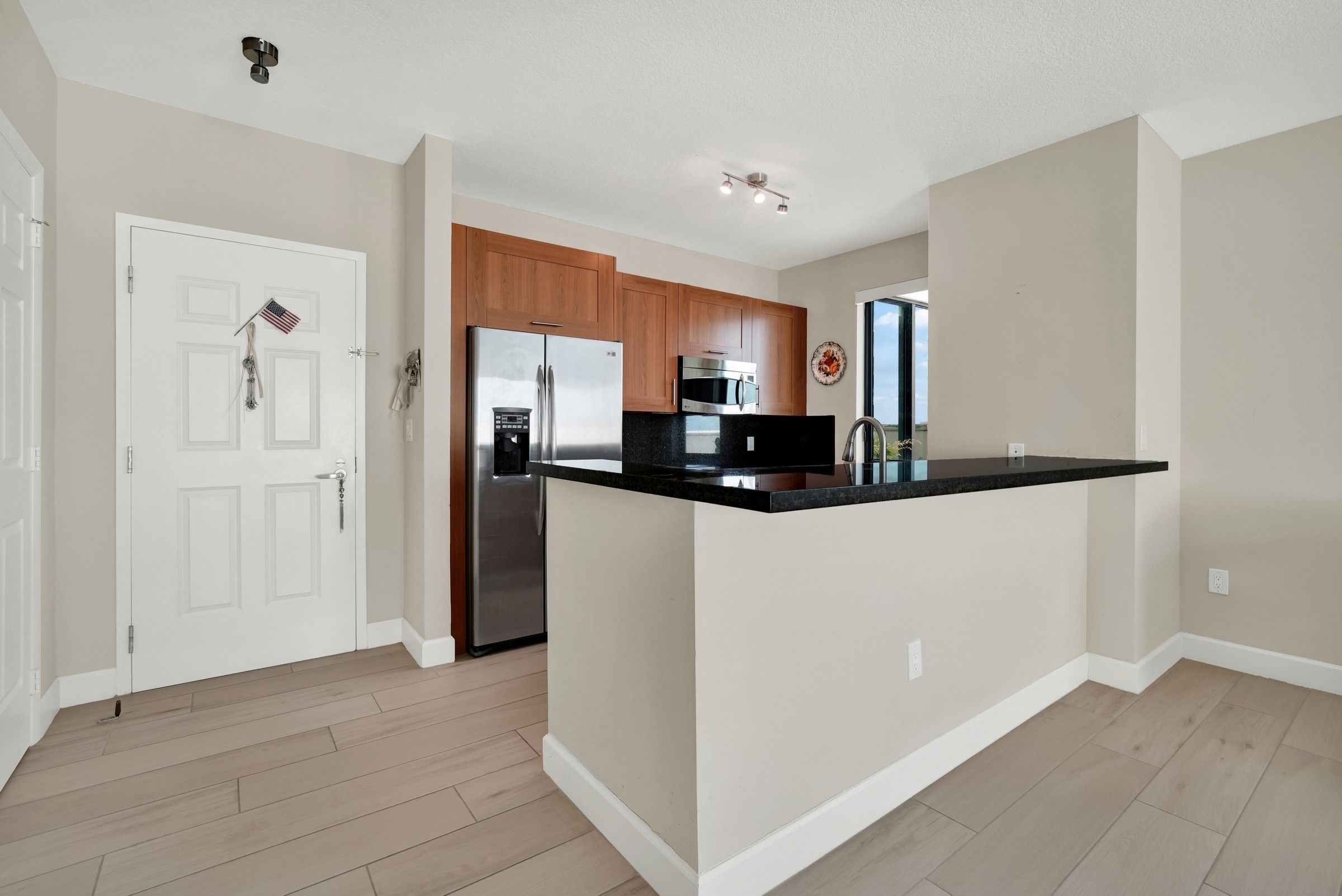  1300 Ponce De Leon Blvd, Coral Gables, FL, 33134 - 物件實景