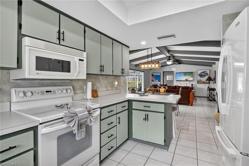 Cape Coral, Florida, 33904, United States, 3 Bedrooms Bedrooms, ,2 BathroomsBathrooms,Residential,For Sale,1961352