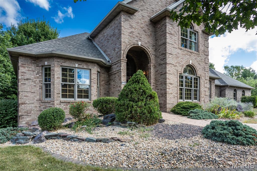 Godfrey, Illinois, 62035, United States, 3 Bedrooms Bedrooms, ,3 BathroomsBathrooms,Residential,For Sale,1940869