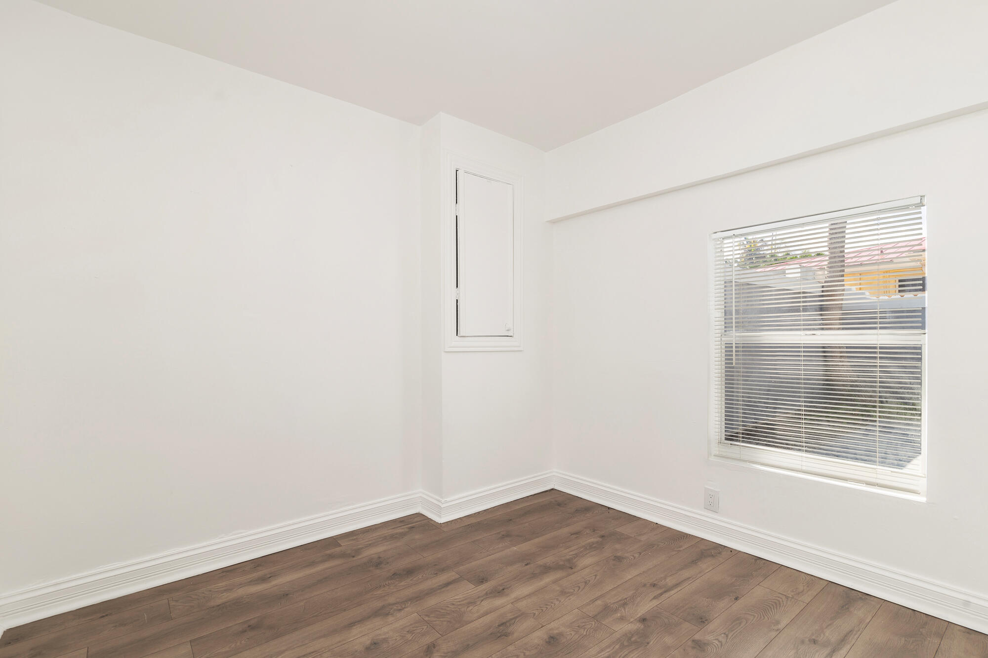 West Palm Beach, Florida, 33407, United States, 5 Bedrooms Bedrooms, ,5 BathroomsBathrooms,Residential,For Sale,1994900