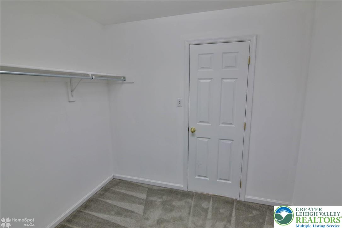 Palmer Twp, Pennsylvania, 18045, United States, 4 Bedrooms Bedrooms, ,4 BathroomsBathrooms,Residential,For Sale,1898728