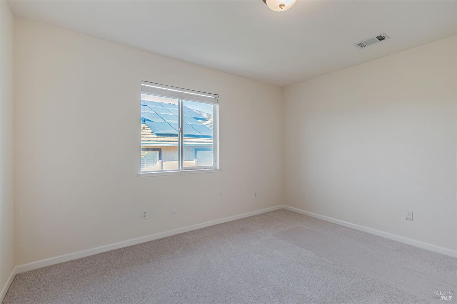 Vallejo, California, 94591, United States, 5 Bedrooms Bedrooms, ,4 BathroomsBathrooms,Residential,For Sale,1985746