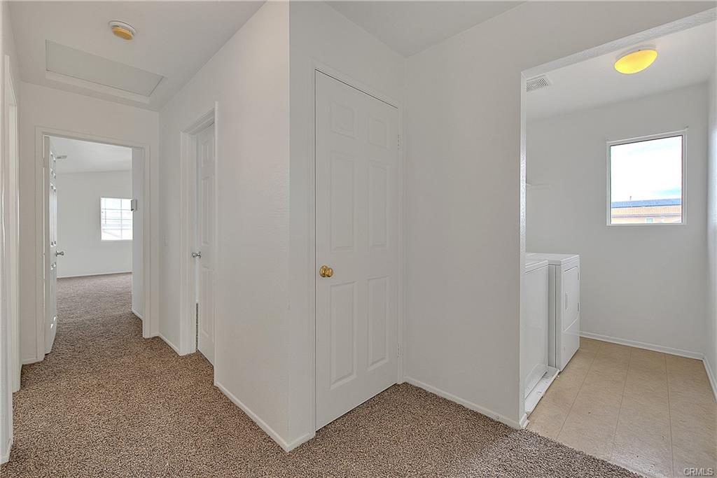 Victorville, California, 92392, United States, 5 Bedrooms Bedrooms, ,3 BathroomsBathrooms,Residential,For Sale,1996162