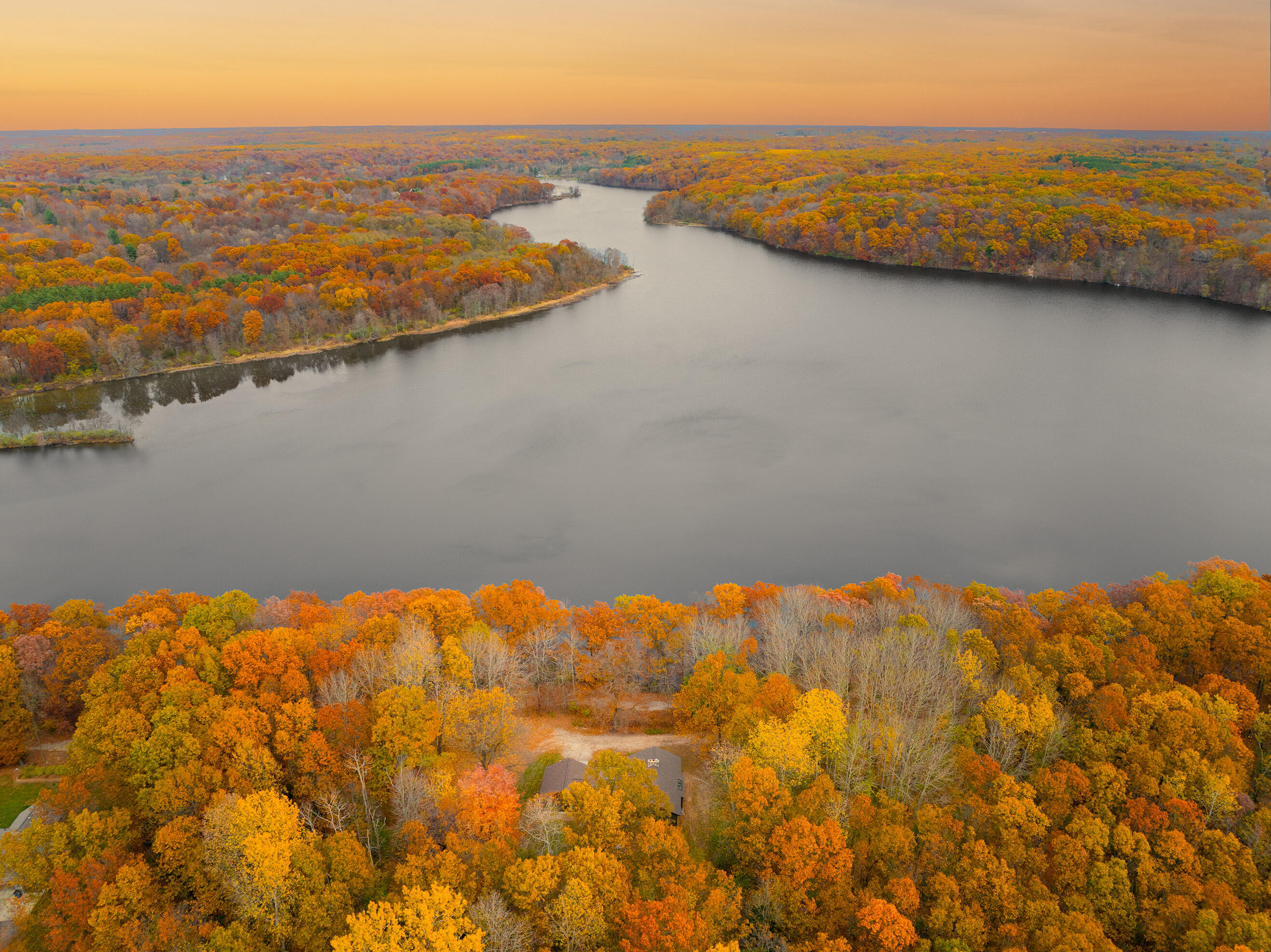 Lowell, Michigan, 49331, United States, 2 Bedrooms Bedrooms, ,2 BathroomsBathrooms,Residential,For Sale,1987591