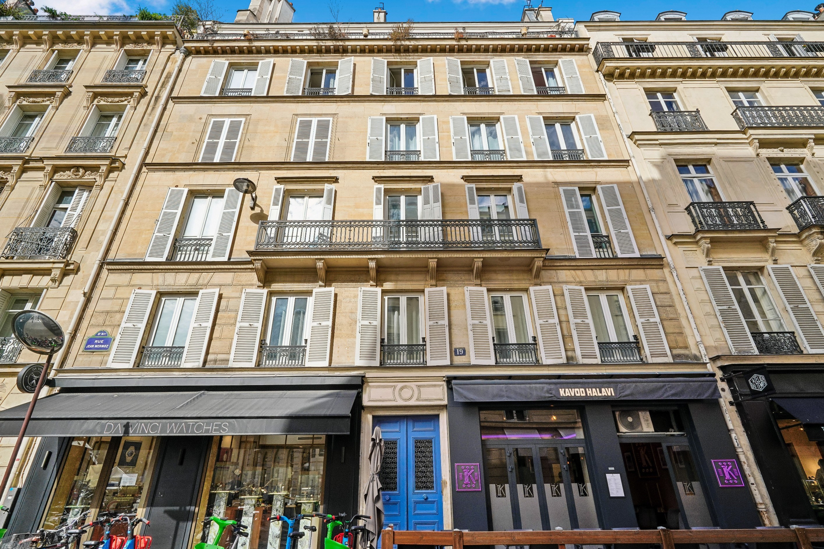  CHAMPS-ÉLYSÉES – MATIGNON - HAUSSMANNIAN ELEGANCE IN A 2 BEDROOM HAVEN - 物件實景