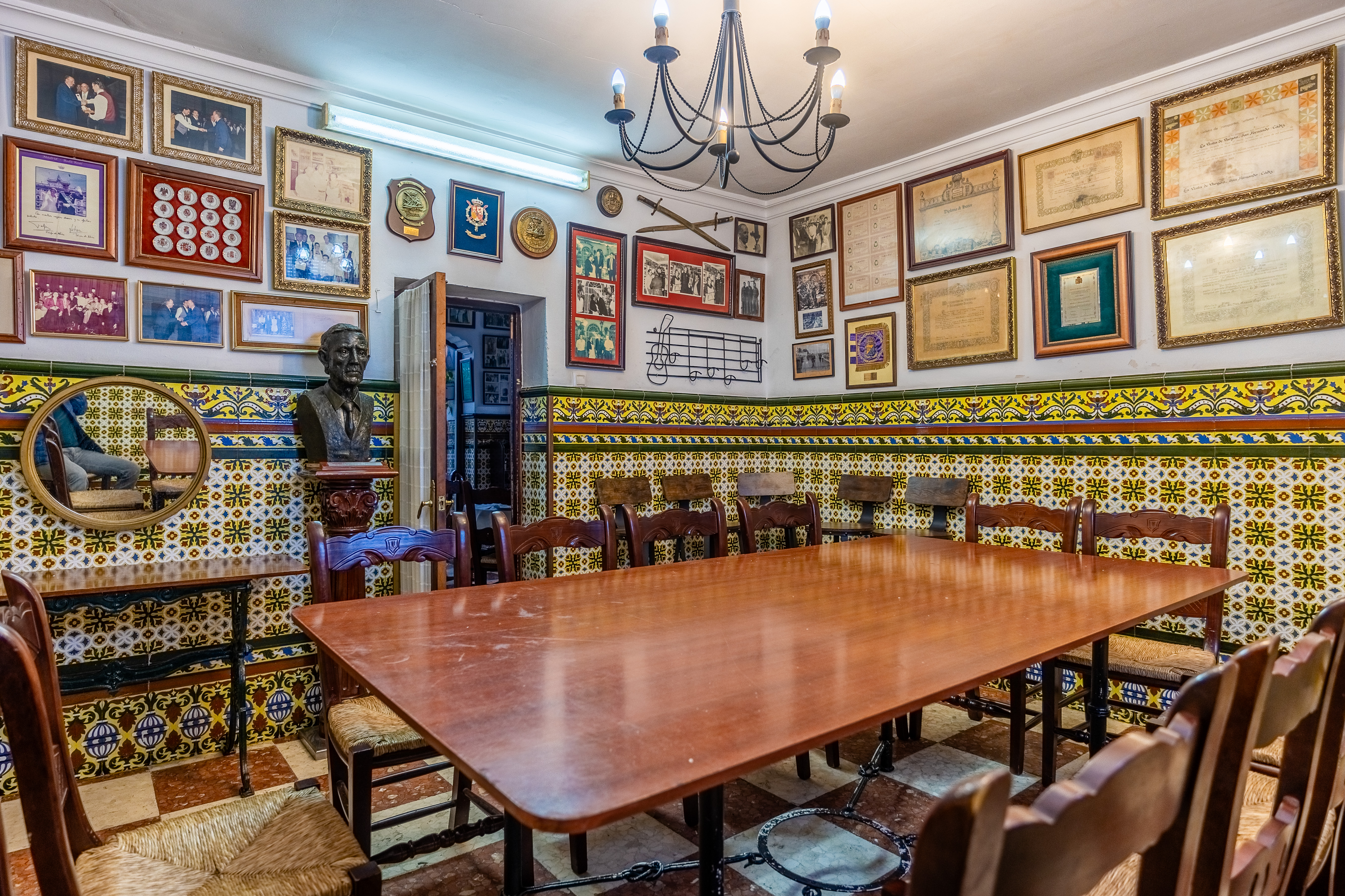  Historic building adjoining Camarón de la Isla Museum - 物件實景