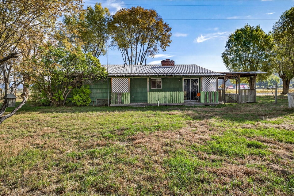 Prineville, Oregon, 97754, United States, 3 Bedrooms Bedrooms, ,1 BathroomBathrooms,Residential,For Sale,1971194