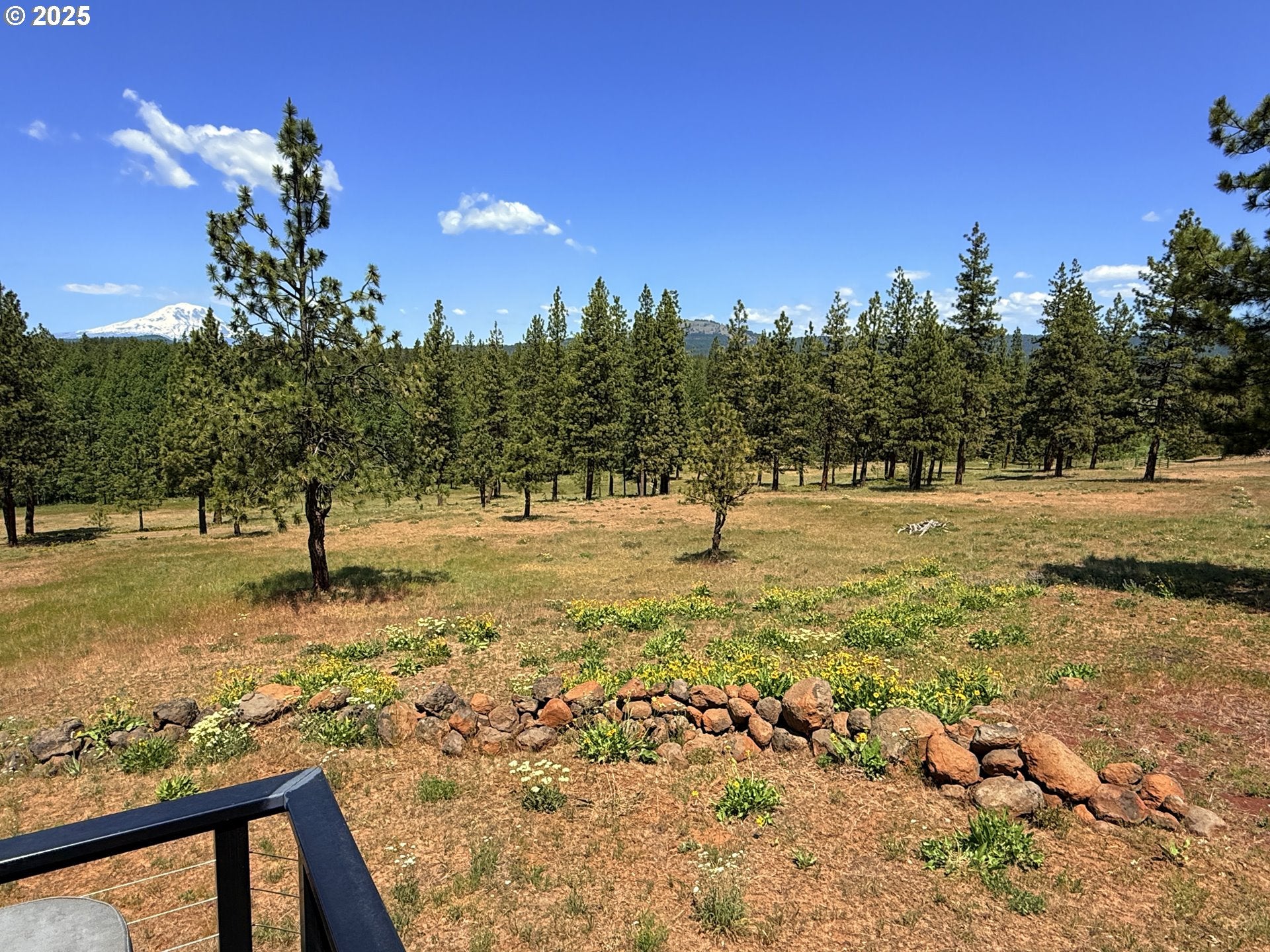Goldendale, Washington, 98620, United States, 2 Bedrooms Bedrooms, ,2 BathroomsBathrooms,Residential,For Sale,1906644