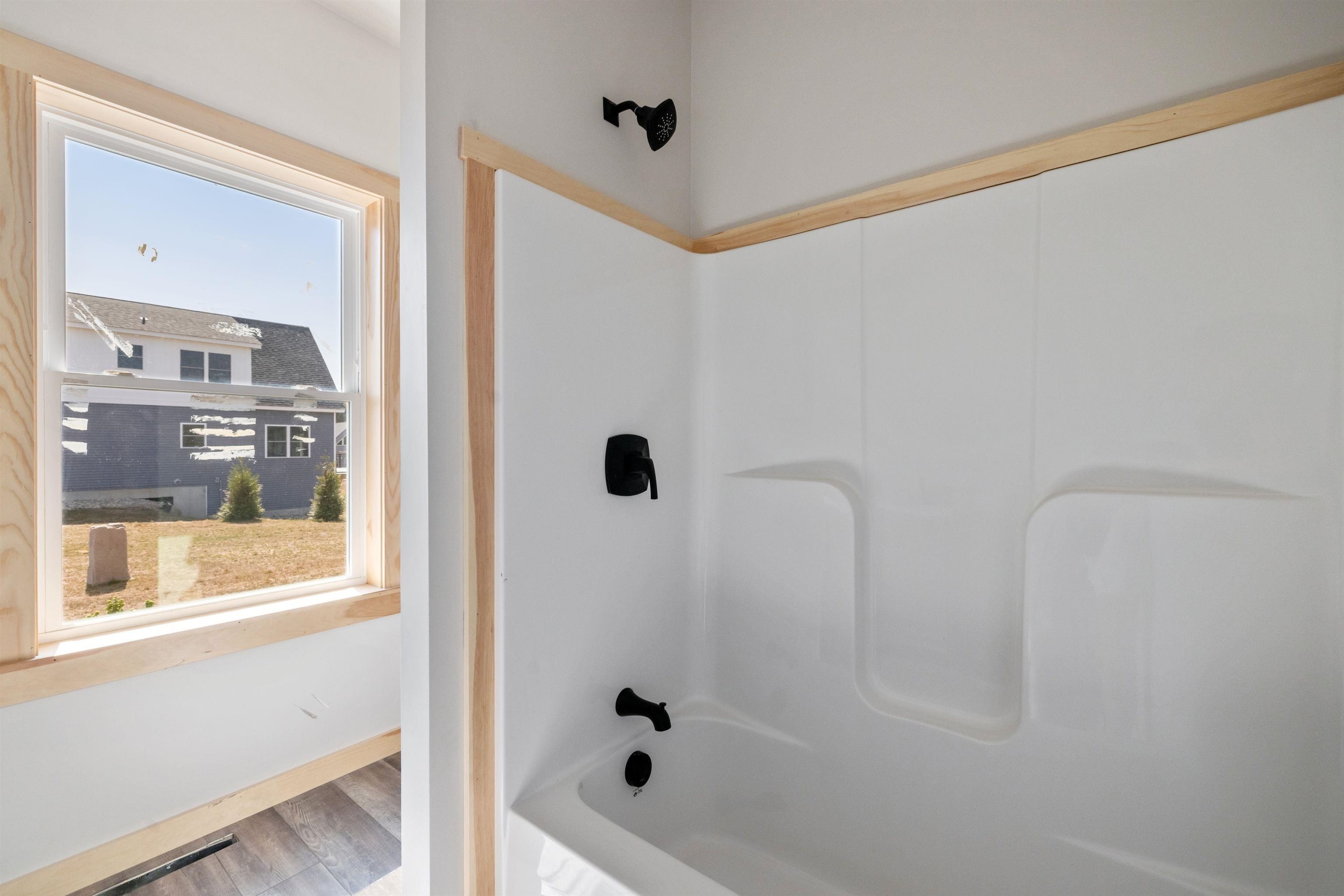 Thornton, New Hampshire, 03285, United States, 3 Bedrooms Bedrooms, ,3 BathroomsBathrooms,Residential,For Sale,1974292