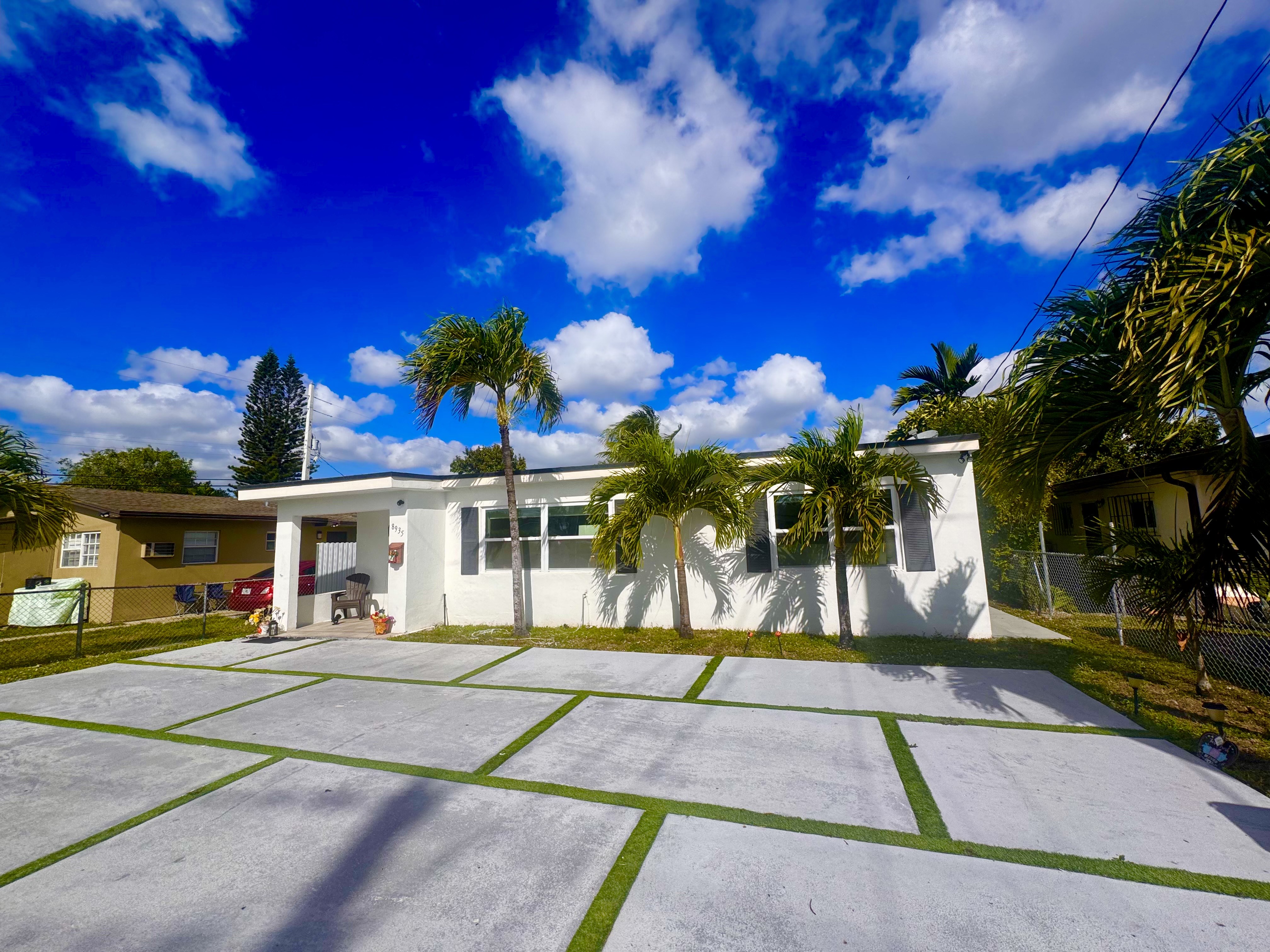 Miami, Florida, 33165, United States, 3 Bedrooms Bedrooms, ,2 BathroomsBathrooms,Residential,For Sale,2005225