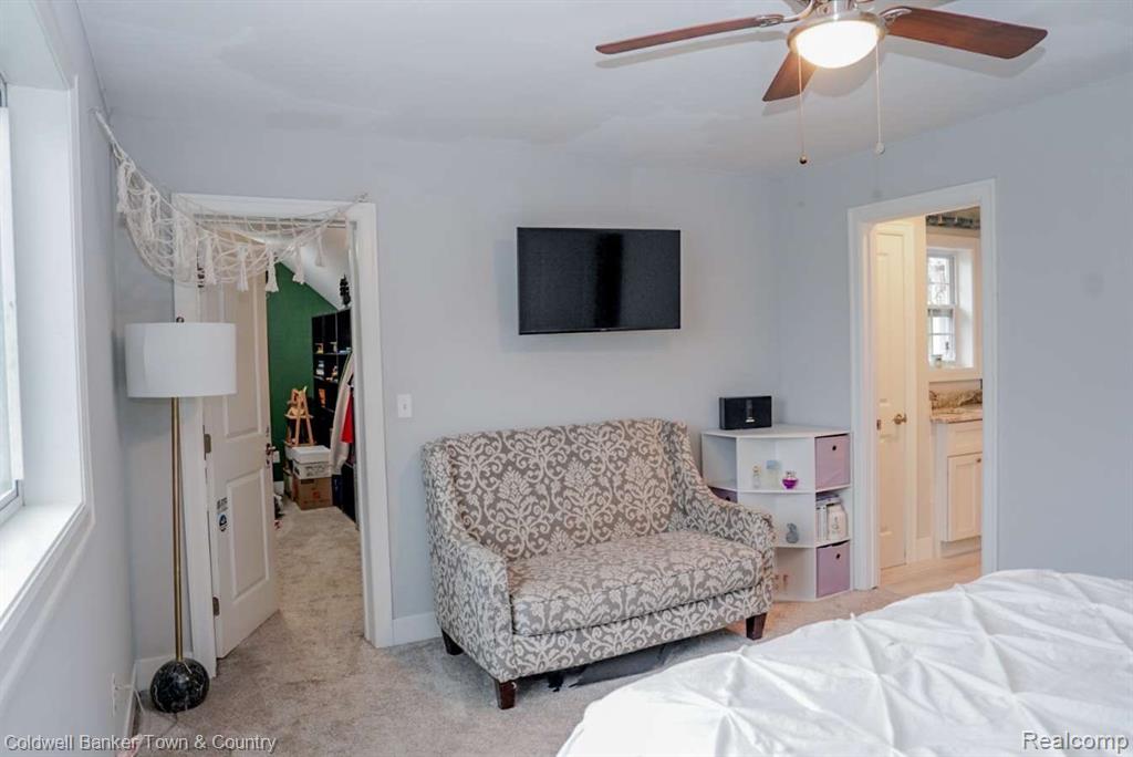 Brighton, Michigan, 48114, United States, 4 Bedrooms Bedrooms, ,5 BathroomsBathrooms,Residential,For Sale,1837893