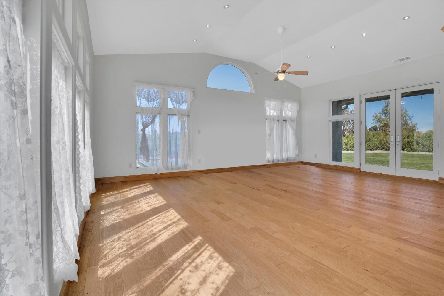 Stevinson, California, 95374, United States, 4 Bedrooms Bedrooms, ,3 BathroomsBathrooms,Residential,For Sale,2000043