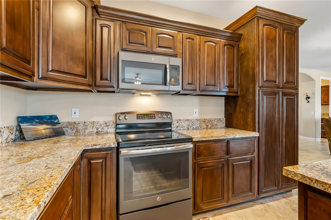 Bullhead City, Arizona, 86429, United States, 3 Bedrooms Bedrooms, ,1 BathroomBathrooms,Residential,For Sale,1948119