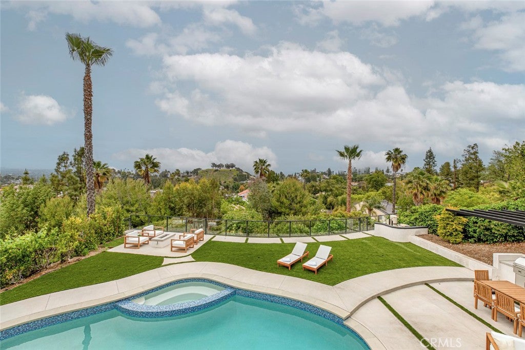 Encino, California, 91316, United States, 6 Bedrooms Bedrooms, ,5 BathroomsBathrooms,Residential,For Sale,1938851