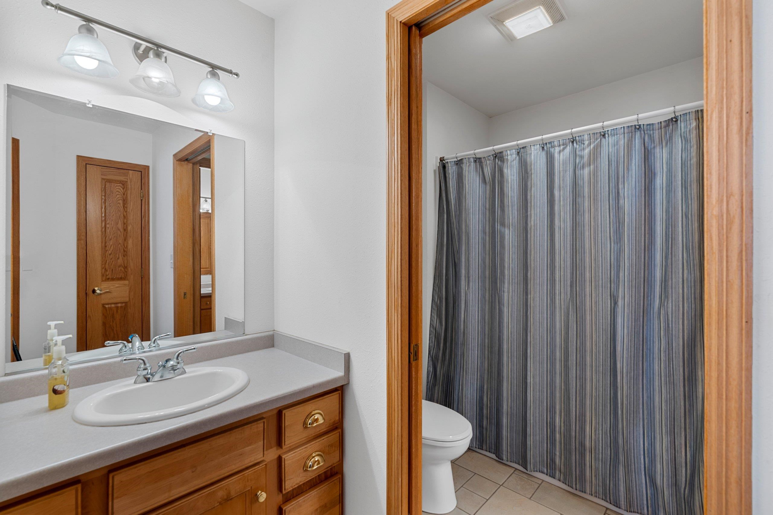 CHILTON, Wisconsin, 53014, United States, 5 Bedrooms Bedrooms, ,6 BathroomsBathrooms,Residential,For Sale,1927210