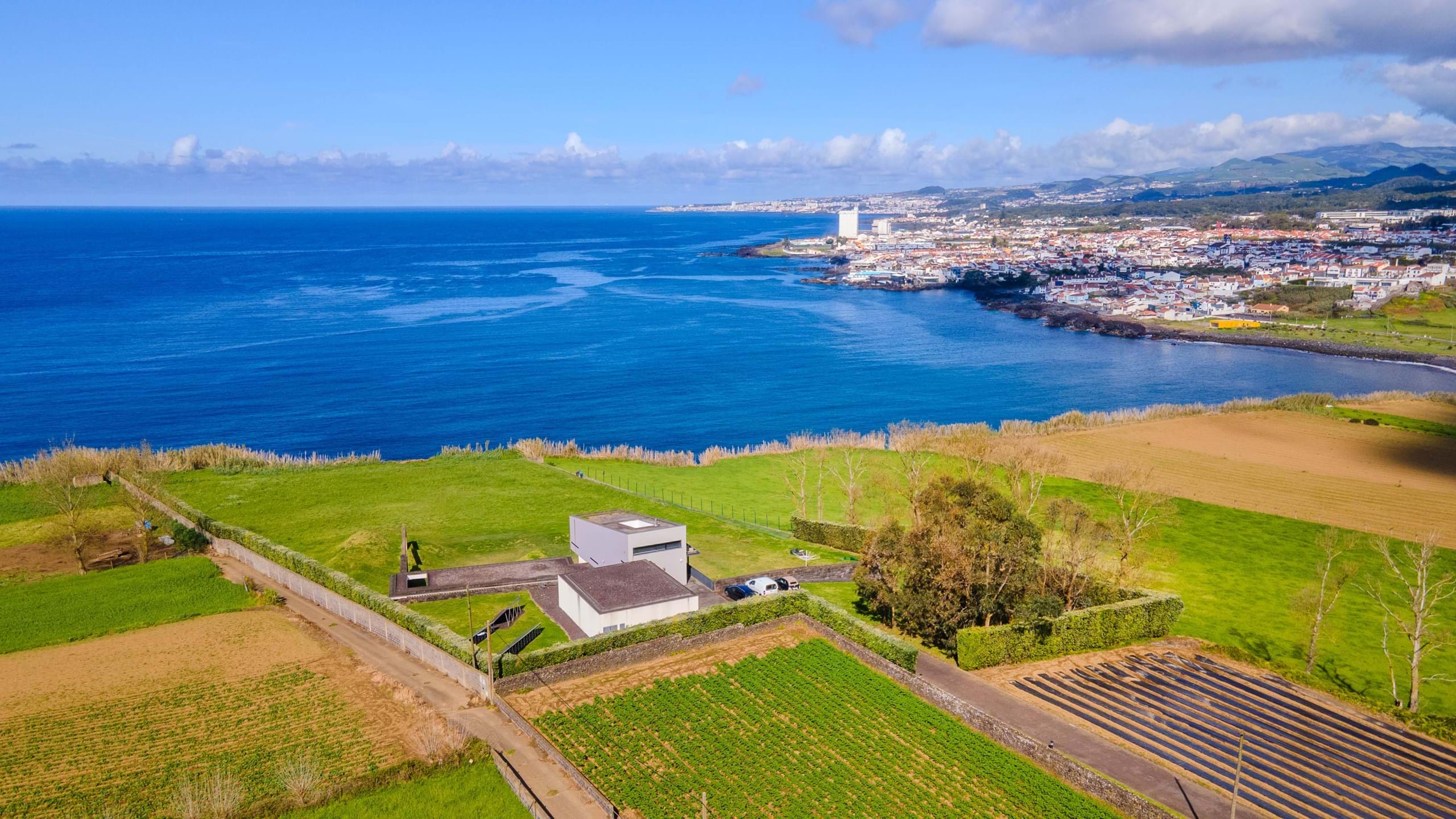 Ponta Delgada, Ilha de São Miguel, 9560-501, PT, 3 Bedrooms Bedrooms, ,4 BathroomsBathrooms,Residential,For Sale,1826448