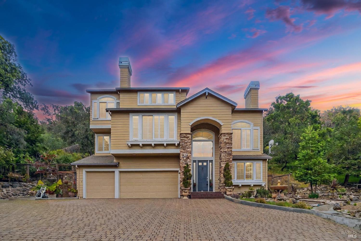 Santa Rosa, California, 95403, United States, 4 Bedrooms Bedrooms, ,4 BathroomsBathrooms,Residential,For Sale,1981253