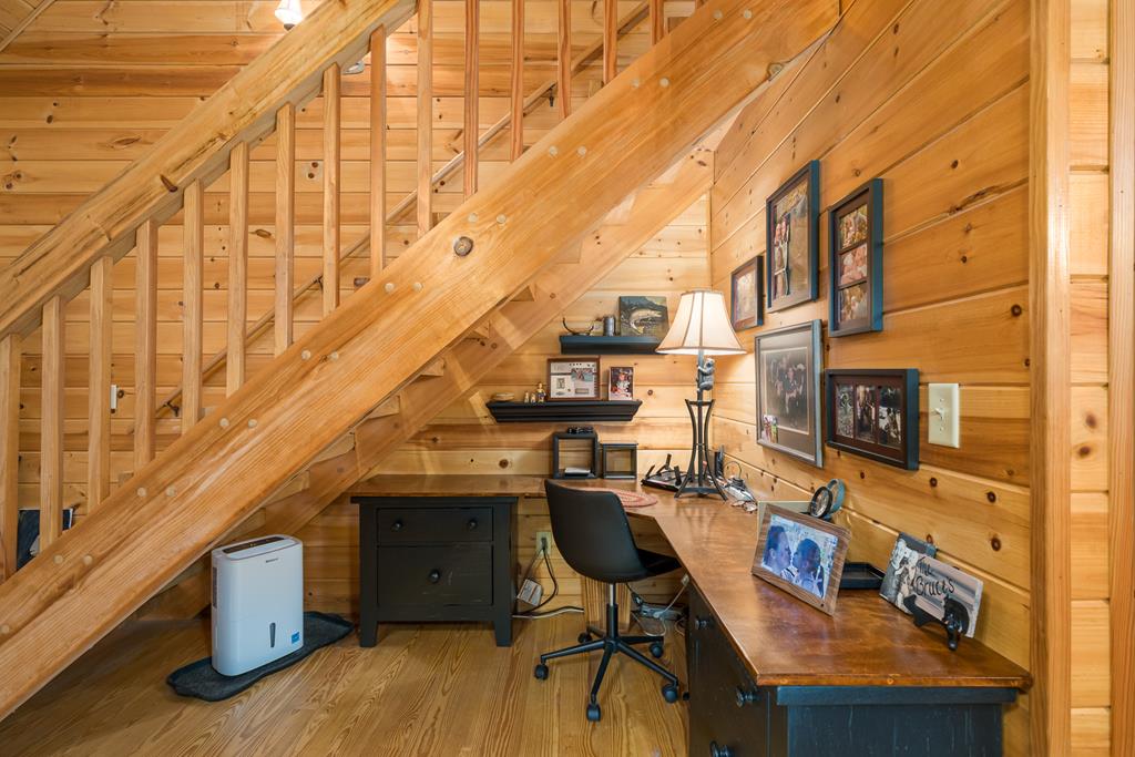 Ellijay, Georgia, 30540, United States, 3 Bedrooms Bedrooms, ,2 BathroomsBathrooms,Residential,For Sale,1972067