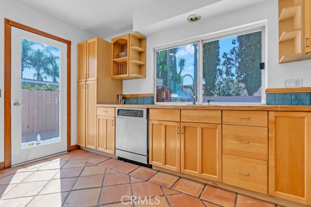 Orange, California, 92869, United States, 4 Bedrooms Bedrooms, ,2 BathroomsBathrooms,Residential,For Sale,1937411