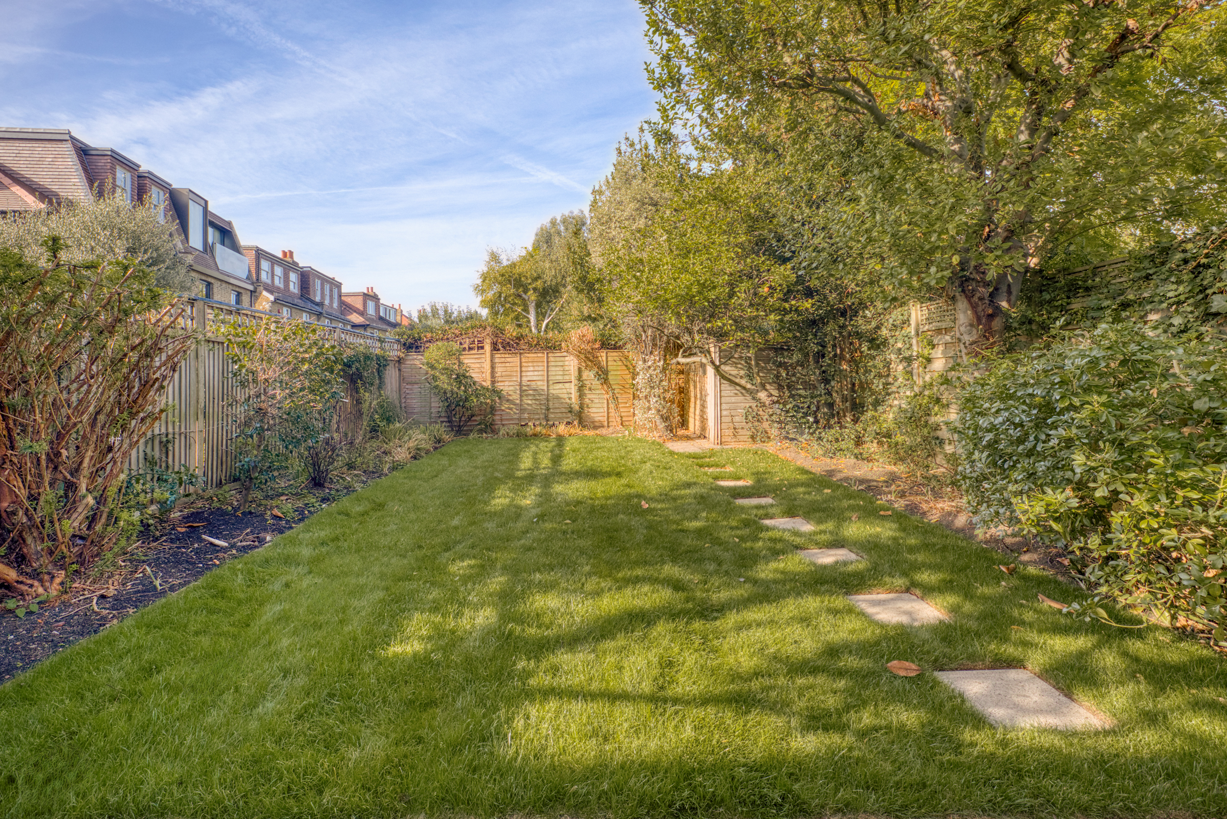  An Edwardian Family House with a West-Facing Garden on Hartswood Road - 物件實景