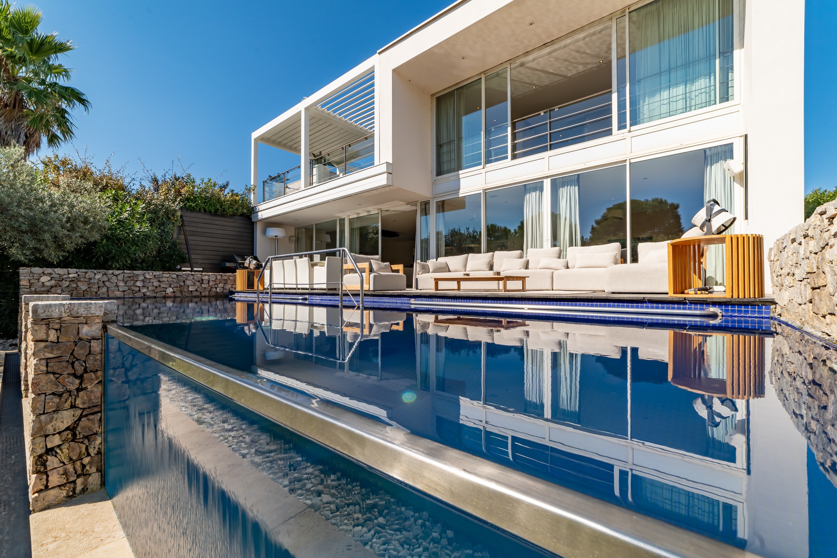  Elegance and transparency are the watchwords of this resolutely contemporary vi… - 物件實景