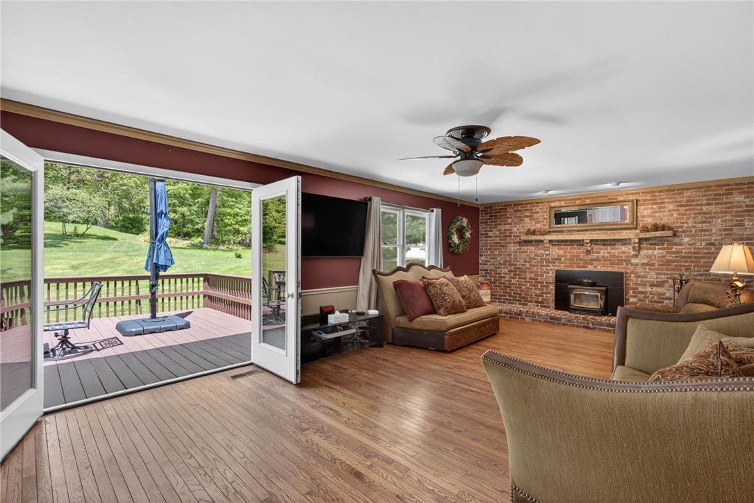 Lower Saucon Twp, Pennsylvania, 18055, United States, 5 Bedrooms Bedrooms, ,4 BathroomsBathrooms,Residential,For Sale,2048315