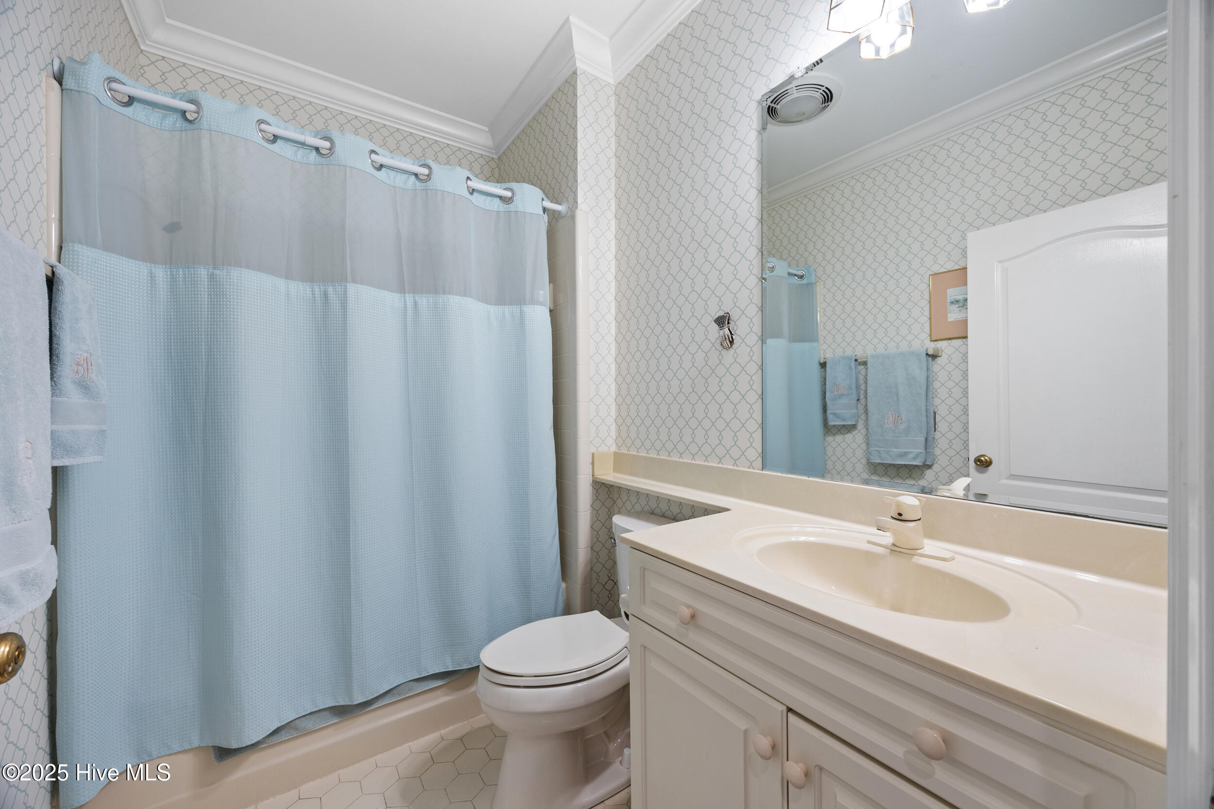 Wilmington, North Carolina, 28405, United States, 4 Bedrooms Bedrooms, ,4 BathroomsBathrooms,Residential,For Sale,1876476