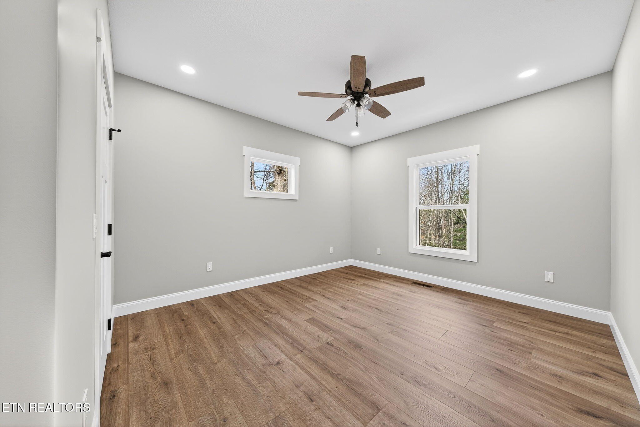 Crossville, Tennessee, 38558, United States, 3 Bedrooms Bedrooms, ,2 BathroomsBathrooms,Residential,For Sale,1989855