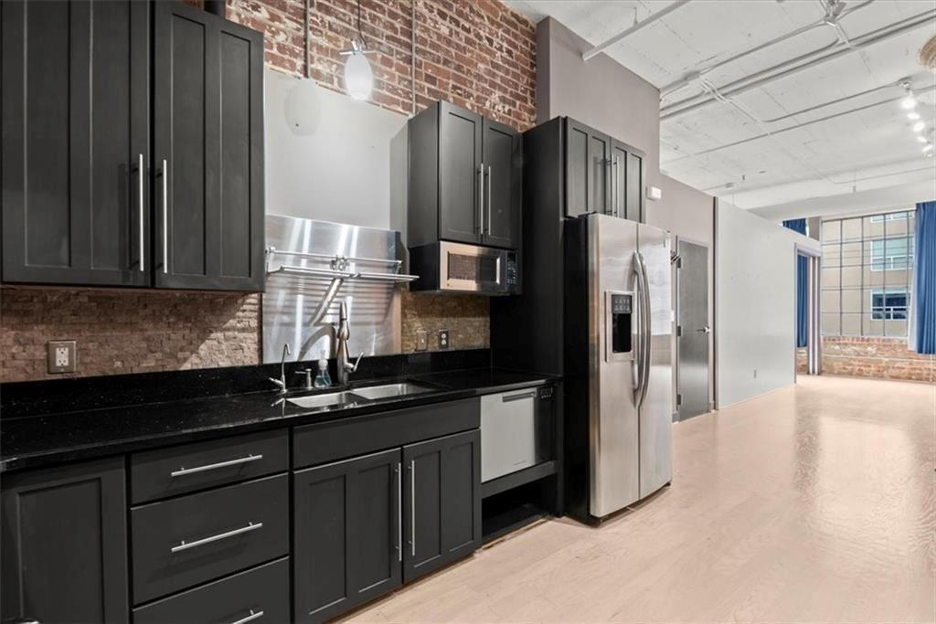 Atlanta, Georgia, 30313, United States, 2 Bedrooms Bedrooms, ,2 BathroomsBathrooms,Residential,For Sale,2001199