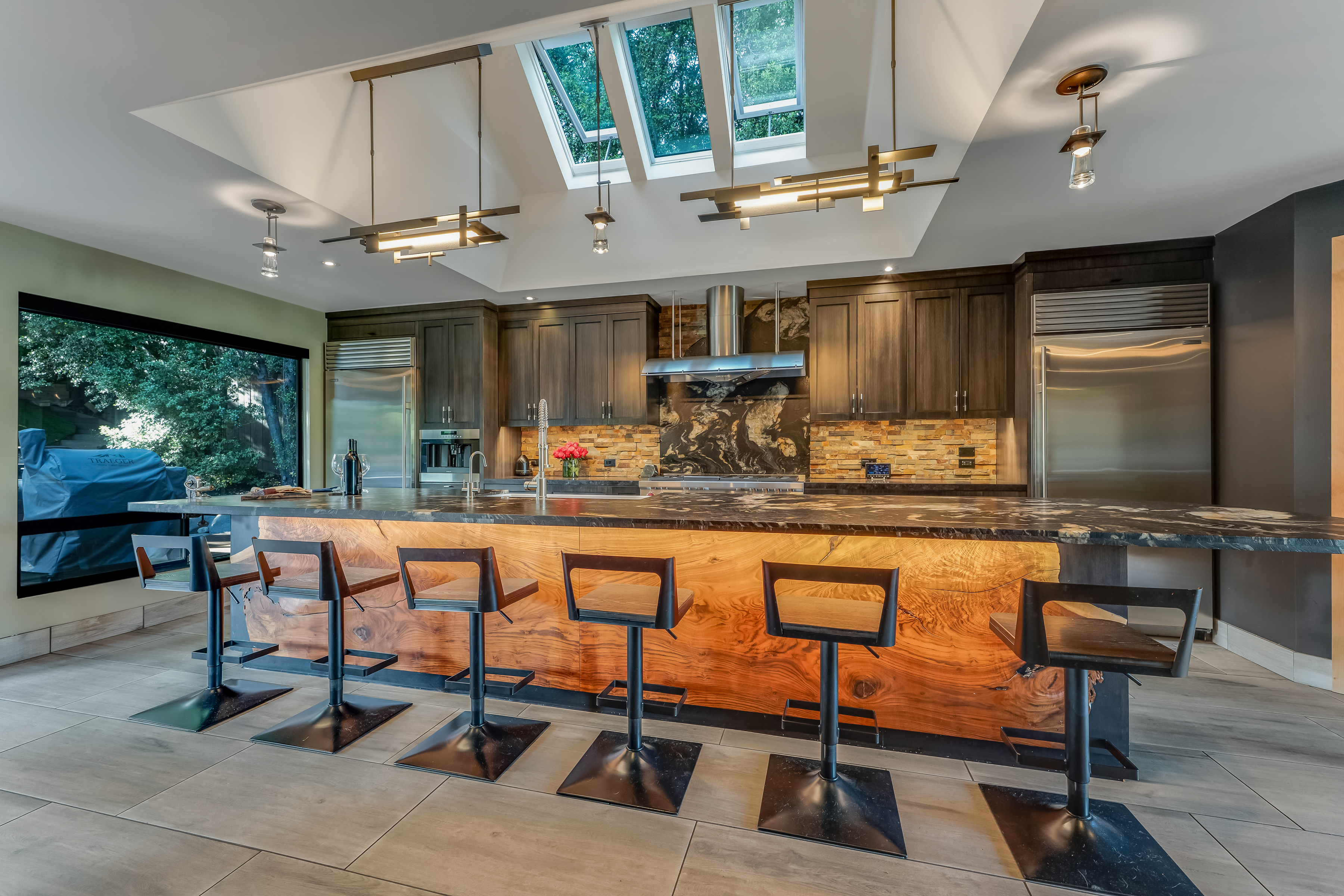  1515 San Ramon Way, Santa Rosa, CA 95409 - 物件實景