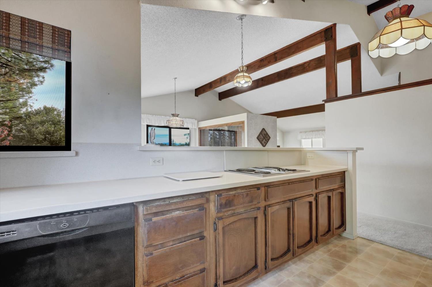 Grass Valley, California, 95949, United States, 3 Bedrooms Bedrooms, ,3 BathroomsBathrooms,Residential,For Sale,1990483