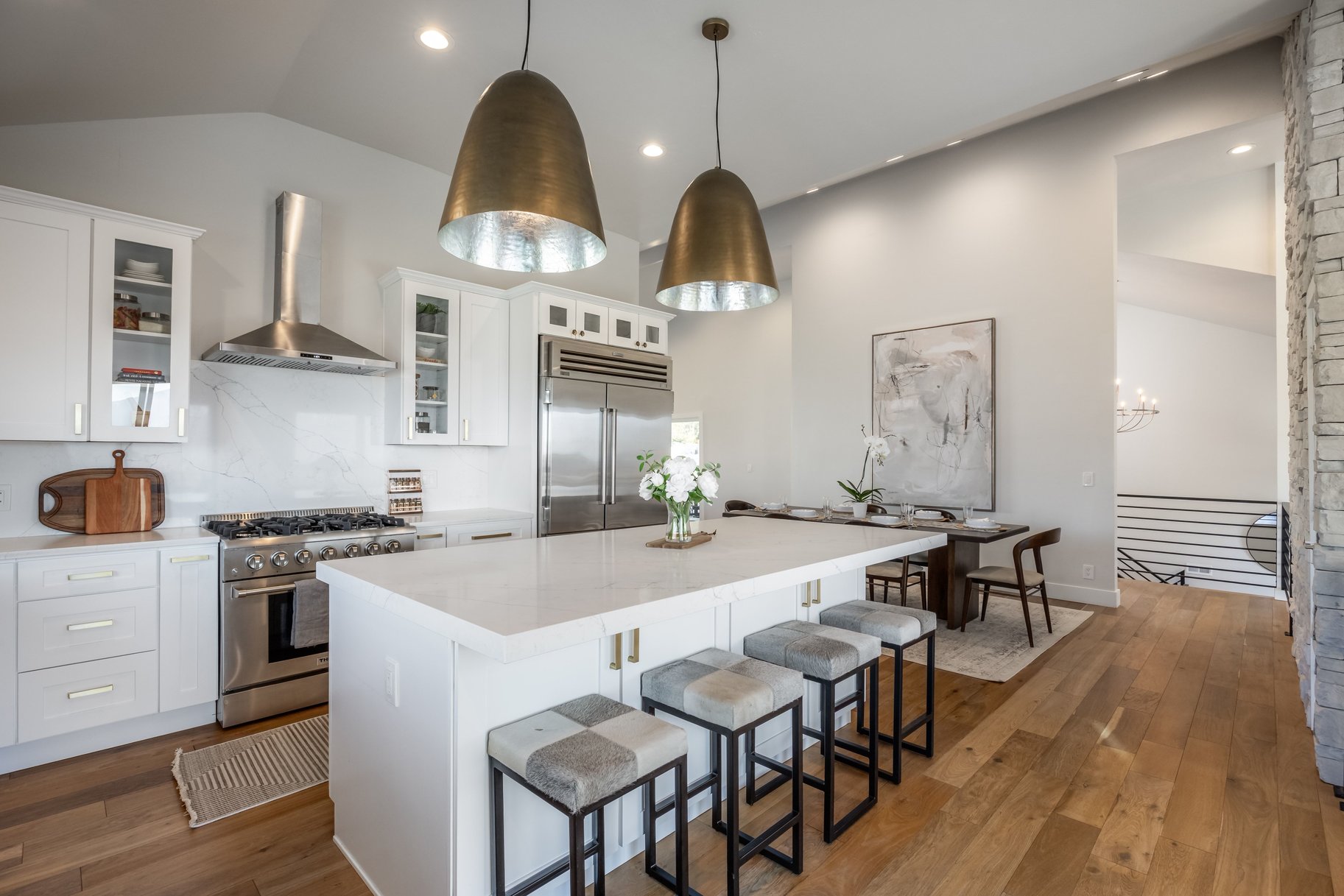  Stunning East Capitol Renovation - 物件實景