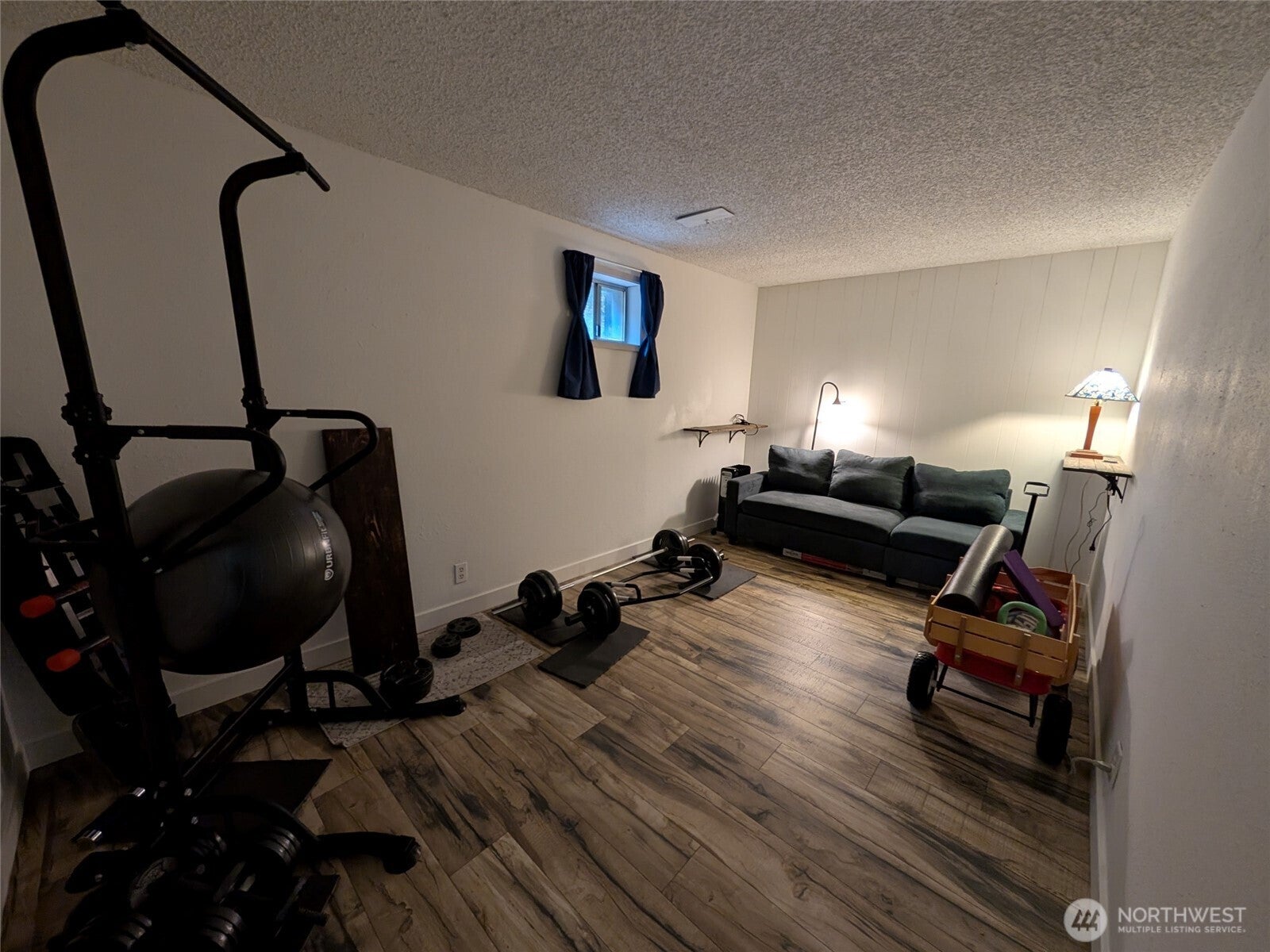 Seattle, Washington, 98133, United States, 3 Bedrooms Bedrooms, ,2 BathroomsBathrooms,Residential,For Sale,1975862