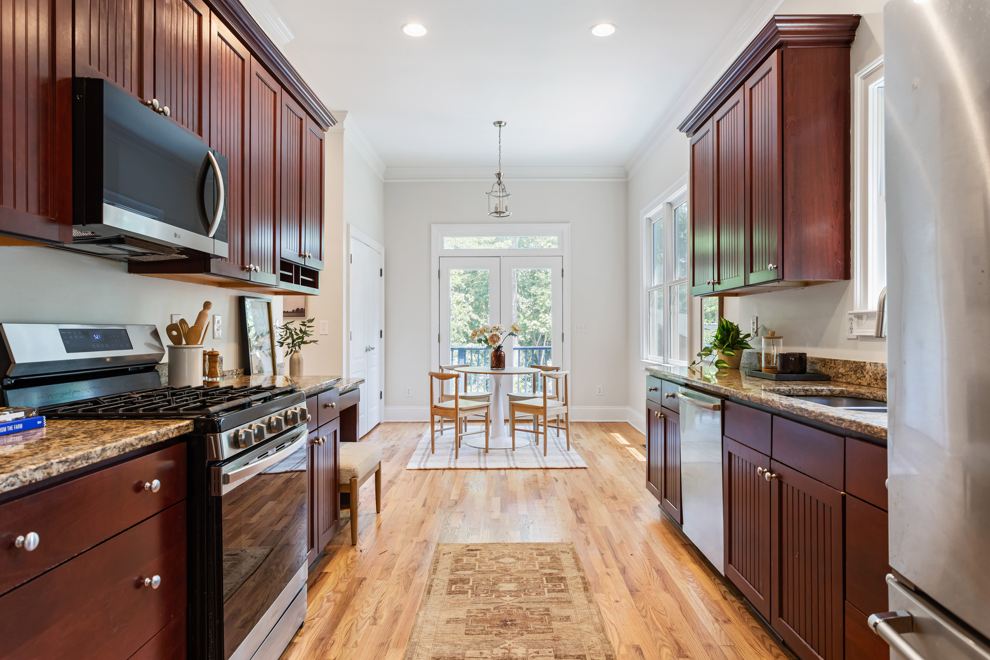  Charming East Lake Craftsman - 物件實景