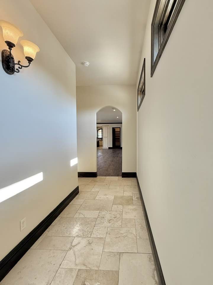 Carlsbad, New Mexico, 88220, United States, 4 Bedrooms Bedrooms, ,6 BathroomsBathrooms,Residential,For Sale,1974885