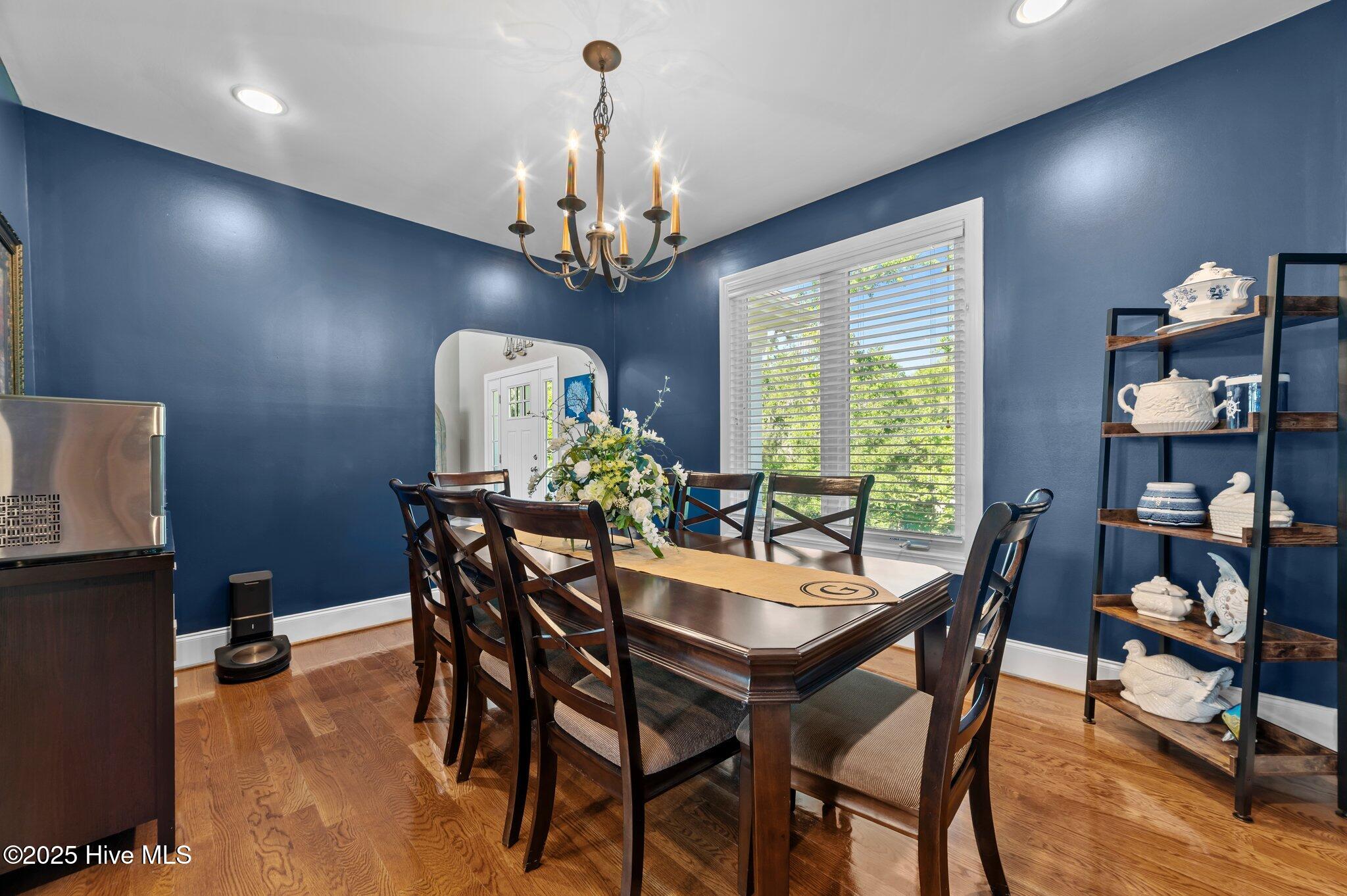 Chocowinity, North Carolina, 27817, United States, 4 Bedrooms Bedrooms, ,5 BathroomsBathrooms,Residential,For Sale,1827727