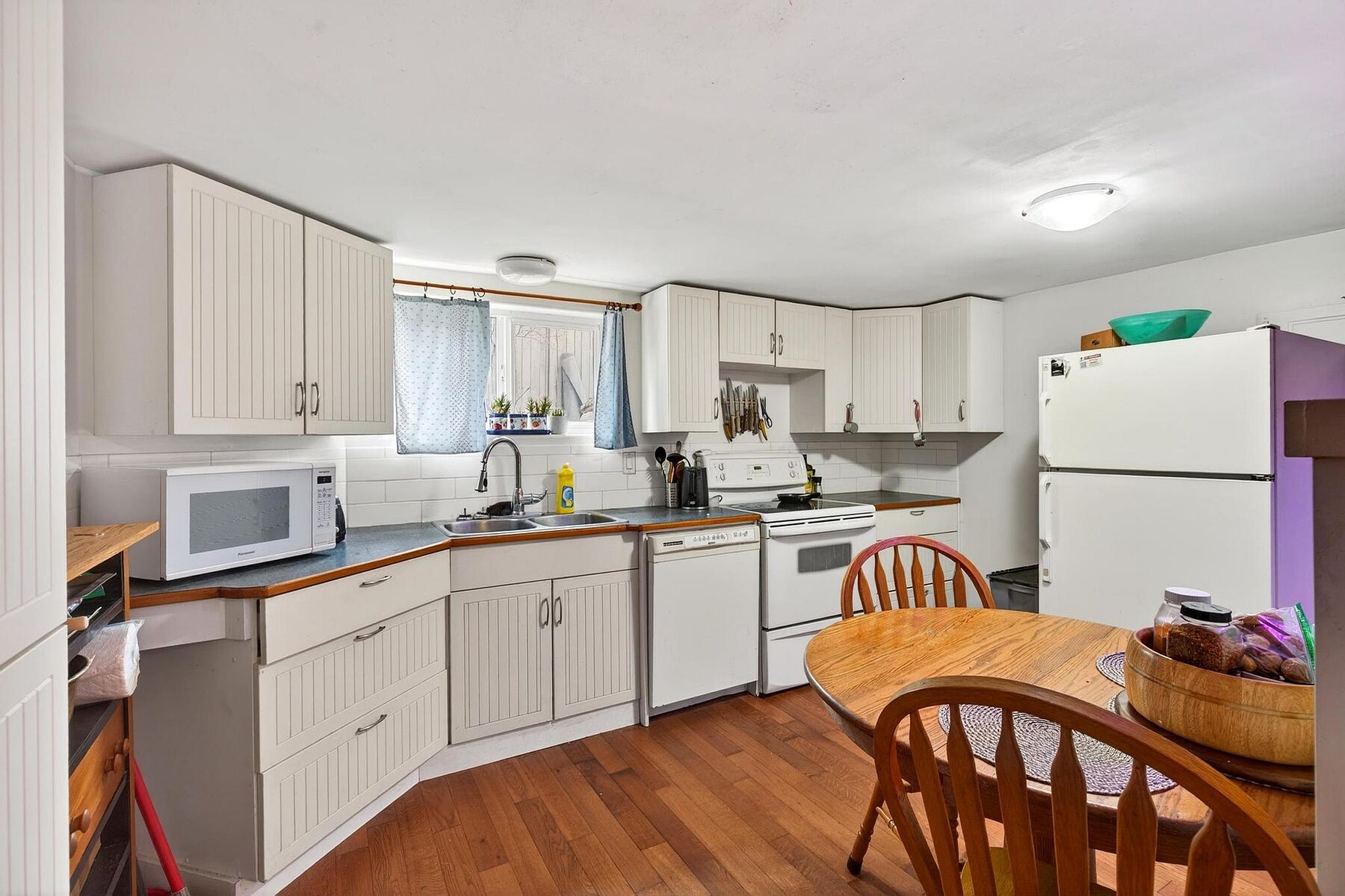  Charming Home with Suite - 物件實景