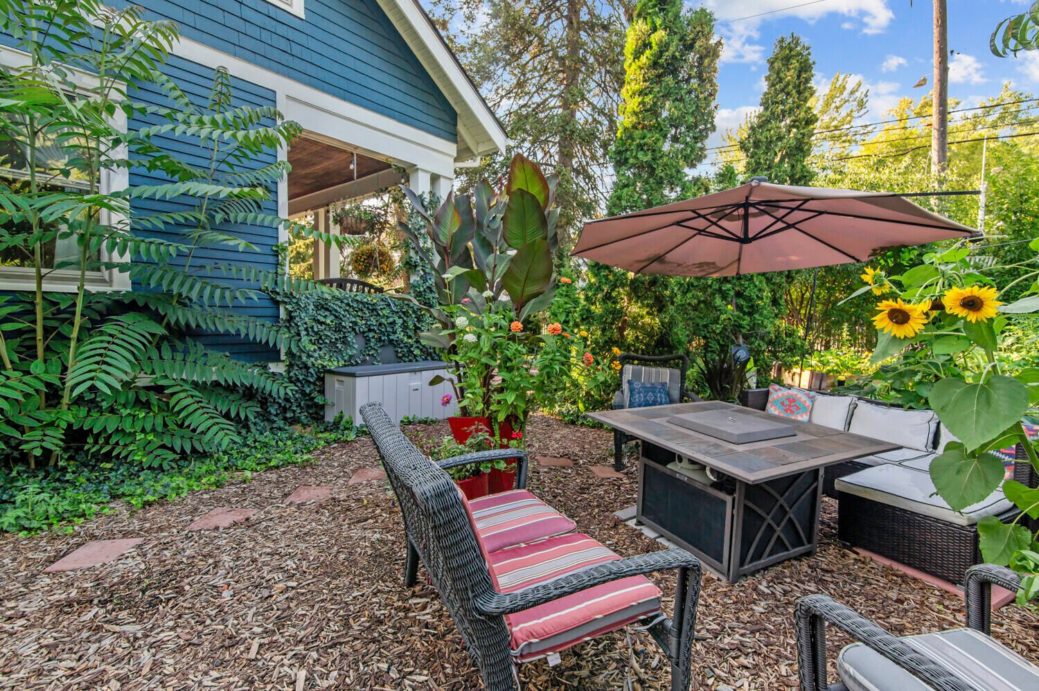 Ann Arbor, Michigan, 48103, United States, 4 Bedrooms Bedrooms, ,3 BathroomsBathrooms,Residential,For Sale,1991262