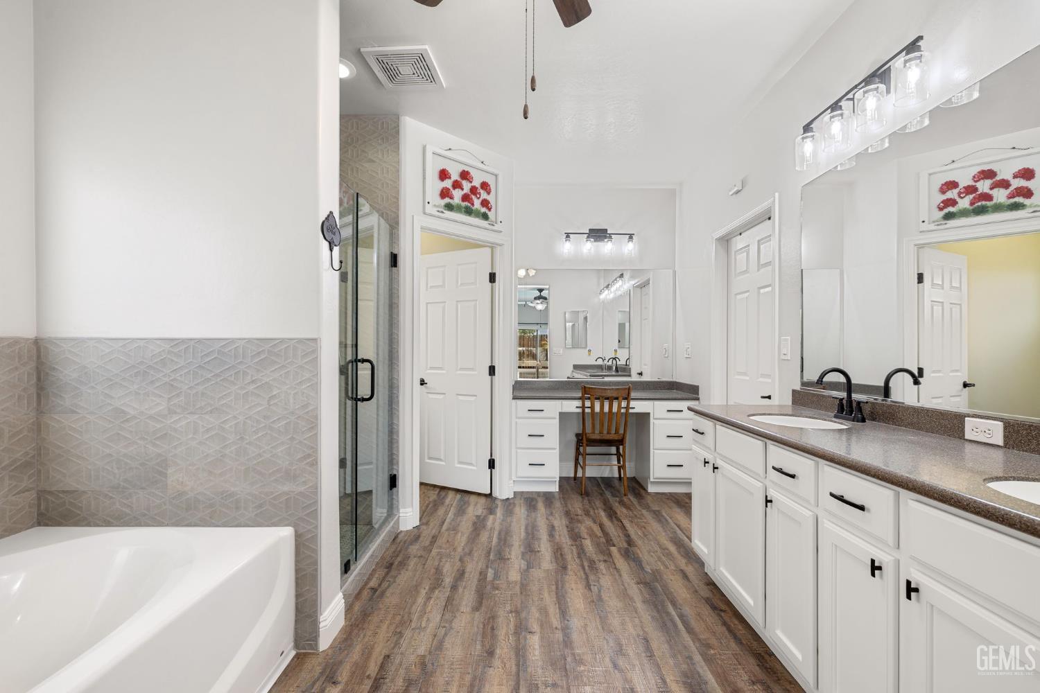 Bakersfield, California, 93312, United States, 3 Bedrooms Bedrooms, ,2 BathroomsBathrooms,Residential,For Sale,1989296