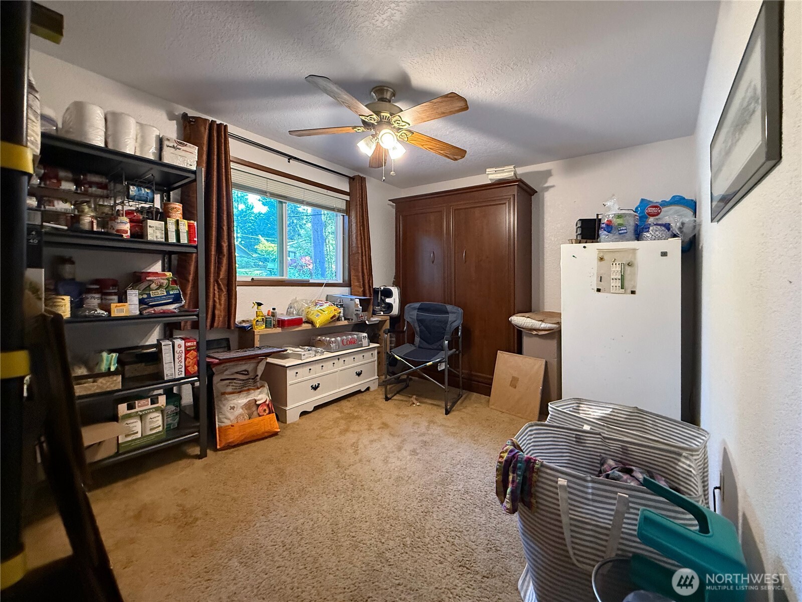 Edmonds, Washington, 98026, United States, 4 Bedrooms Bedrooms, ,2 BathroomsBathrooms,Residential,For Sale,1923504