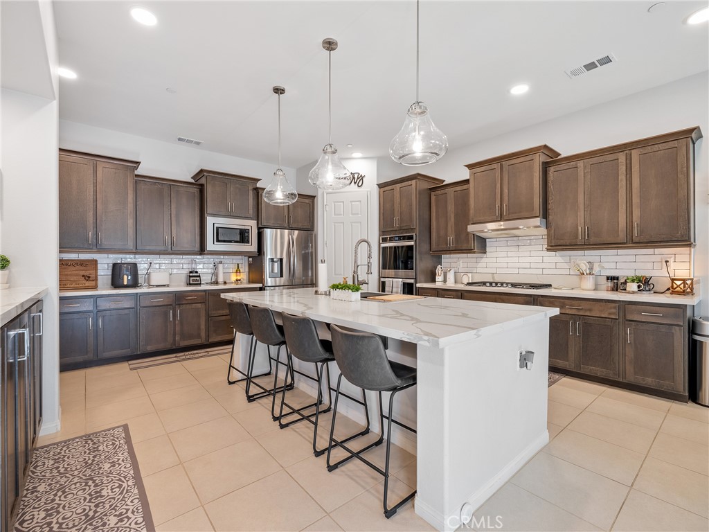 Apple Valley, California, 92307, United States, 4 Bedrooms Bedrooms, ,3 BathroomsBathrooms,Residential,For Sale,1875443