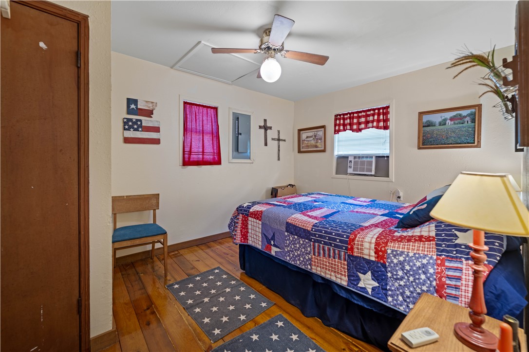 Midway, Texas, 75852, United States, 1 Bedroom Bedrooms, ,1 BathroomBathrooms,Residential,For Sale,1957289