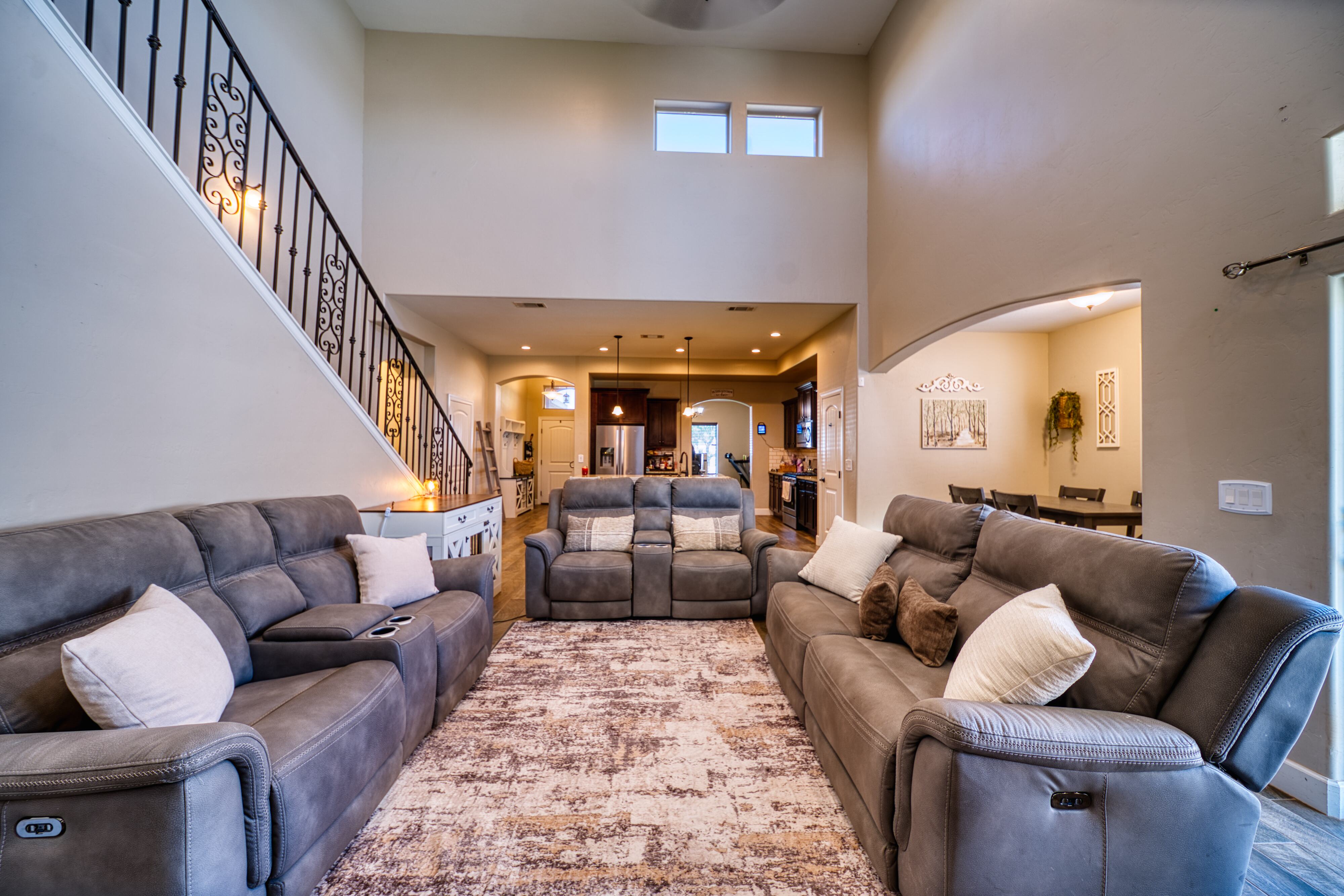 Carlsbad, New Mexico, 88220, United States, 4 Bedrooms Bedrooms, ,3 BathroomsBathrooms,Residential,For Sale,1975049