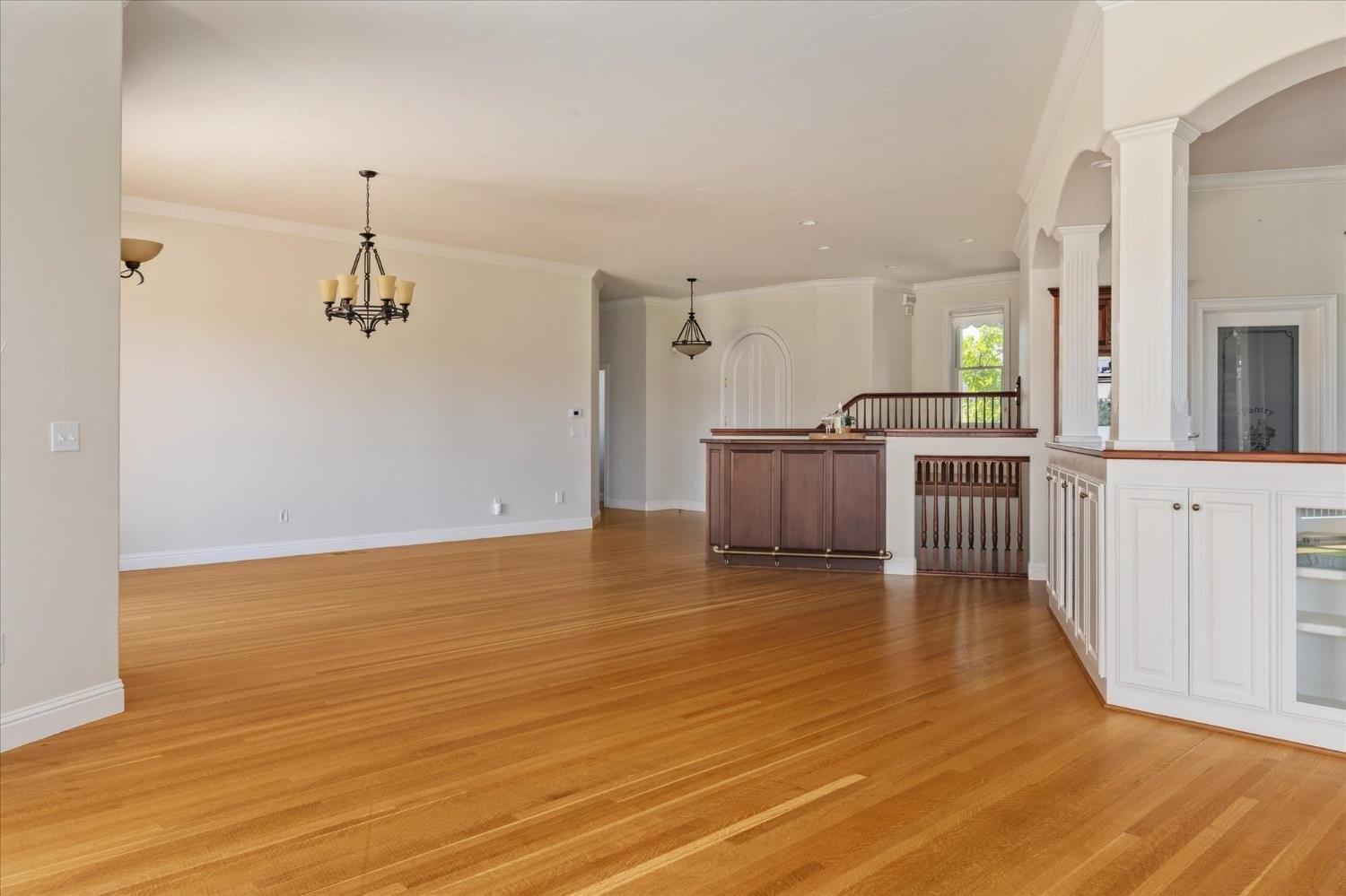 Angels Camp, California, 95222, United States, 5 Bedrooms Bedrooms, ,5 BathroomsBathrooms,Residential,For Sale,1979425