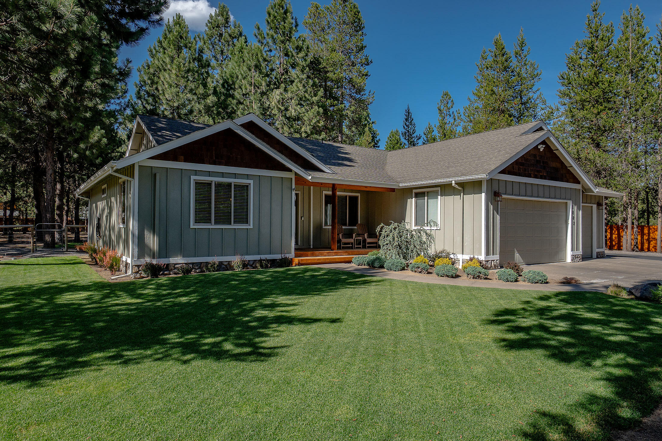 La Pine, Oregon, 97739, United States, 3 Bedrooms Bedrooms, ,2 BathroomsBathrooms,Residential,For Sale,1885298