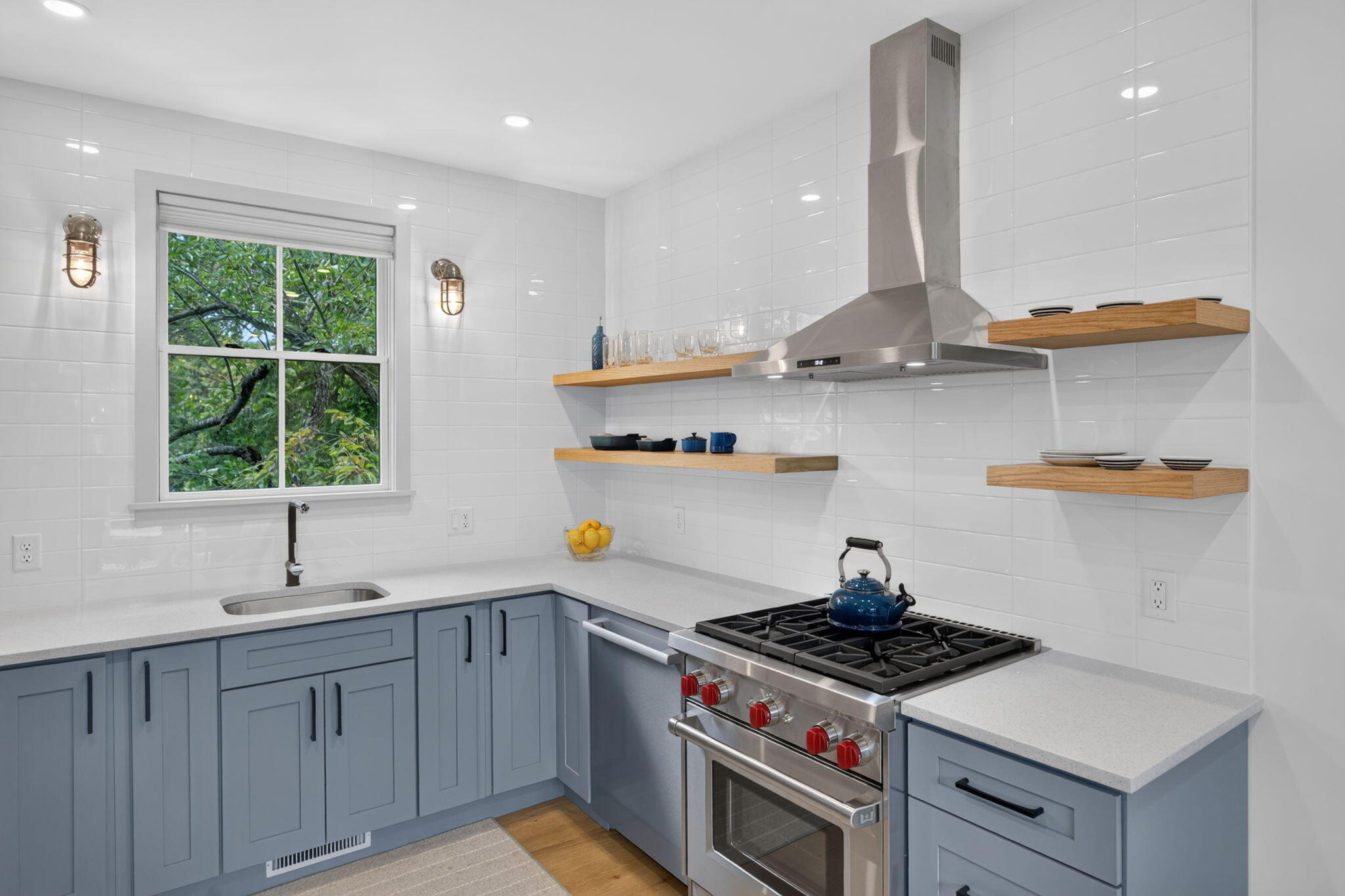  Arrive, Unpack & Enjoy—Turnkey Provincetown Living with a Private Patio & Pizza - 物件實景