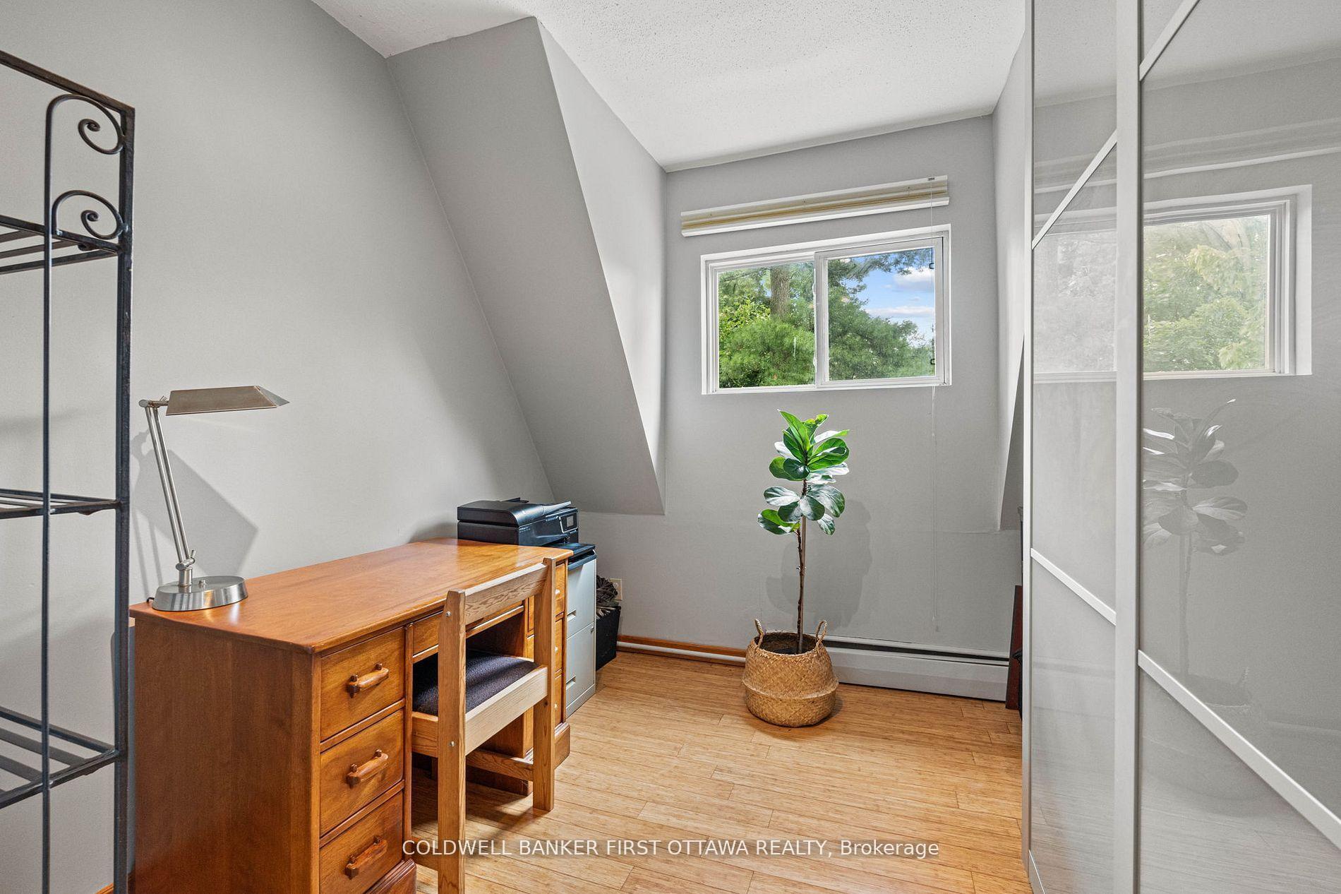 BRITANNIA - LINCOLN HEIGHTS AND AREA, Ontario, K2B 6Y5, CA, 3 Bedrooms Bedrooms, ,Residential,For Sale,1950856