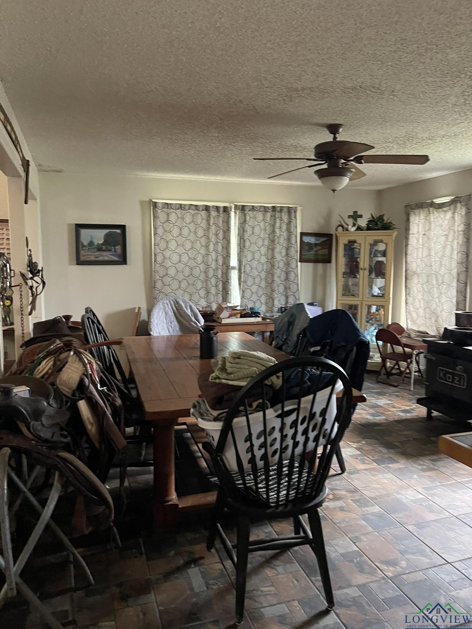 Gilmer, Texas, 75644, United States, 3 Bedrooms Bedrooms, ,2 BathroomsBathrooms,Residential,For Sale,1847700
