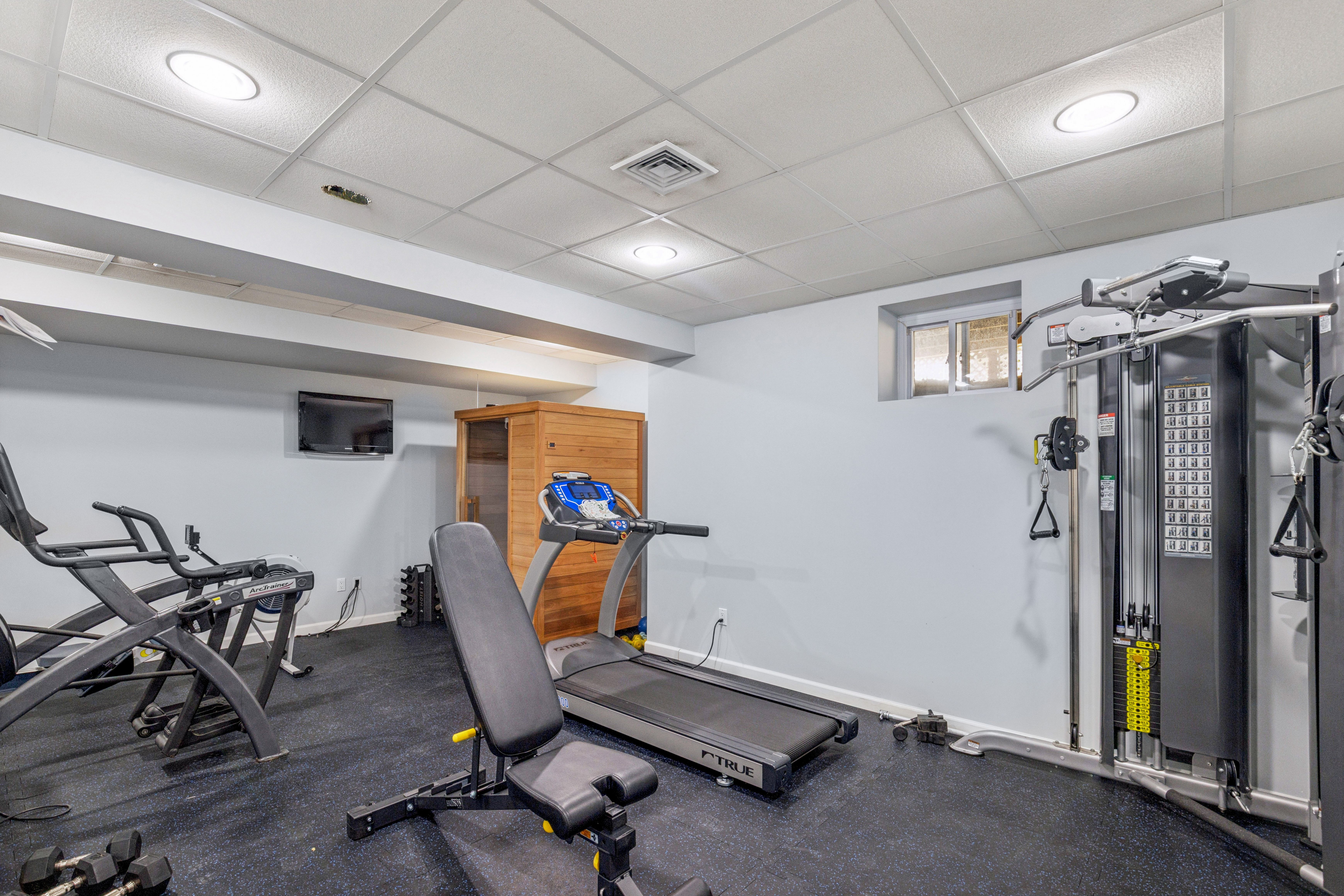  503 Cold Spring Road, Laurel Hollow, NY 11791 - 物件實景